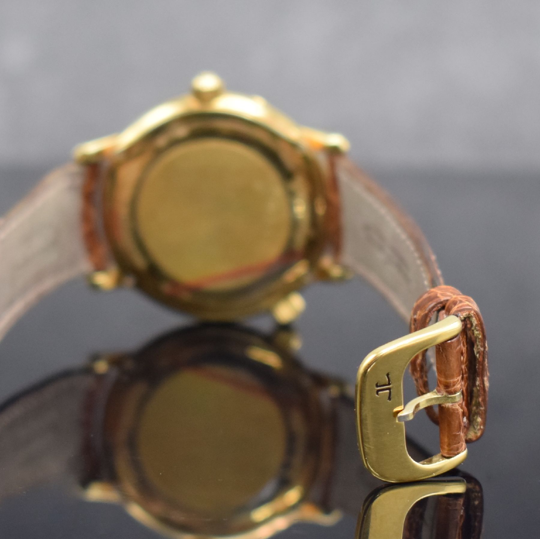 Detail d: Jaeger-LeCoultre Geographique in GG 750/000, Schweiz um 1990, Automatik, 4-fach verschr. Geh. Ref. 169.1.92, Krone f. Weltzeit b. 10, ...