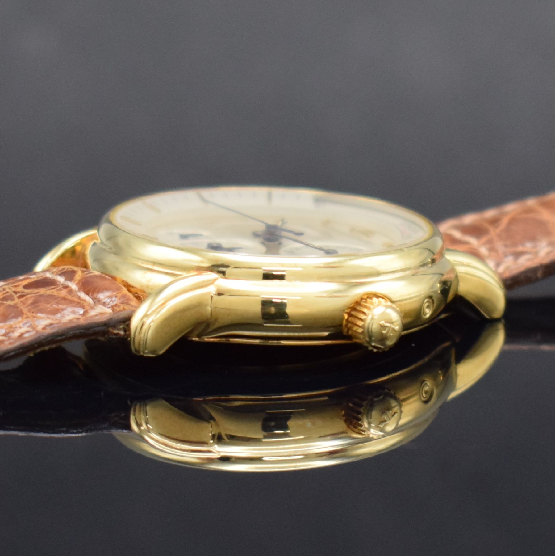 Detail e: Jaeger-LeCoultre Geographique in GG 750/000, Schweiz um 1990, Automatik, 4-fach verschr. Geh. Ref. 169.1.92, Krone f. Weltzeit b. 10, ...