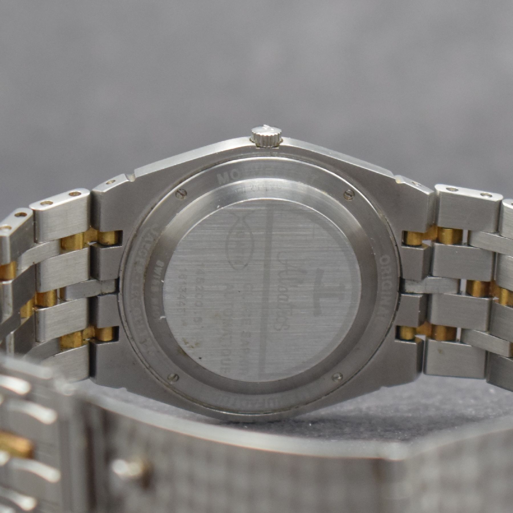 Detail f: Jaeger-LeCoultre Albatros Herrenarmbanduhr in Stahl/Gold, Automatik, 4-fach verschr. Geh., Ref. 145200.5, integr. Stahl/Gold Gliederband, gold. ...