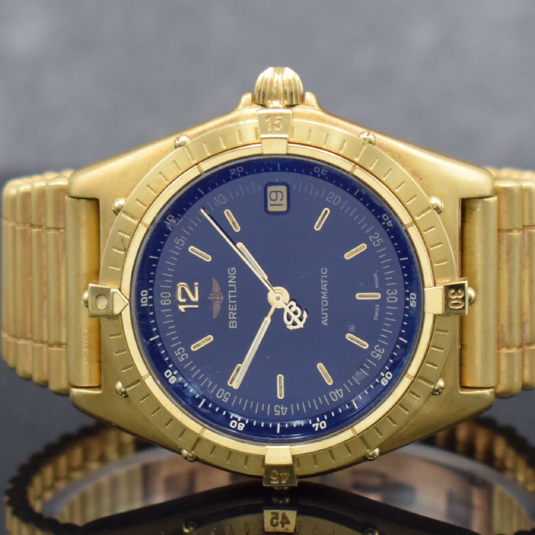 Detail a: BREITLING Antares schwere Herrenarmbanduhr mit Roleaux-Band in GG 750/000, Schweiz um 1990, Automatik, satin. Geh., Ref. 81970, eins. drehb. Lünette ...