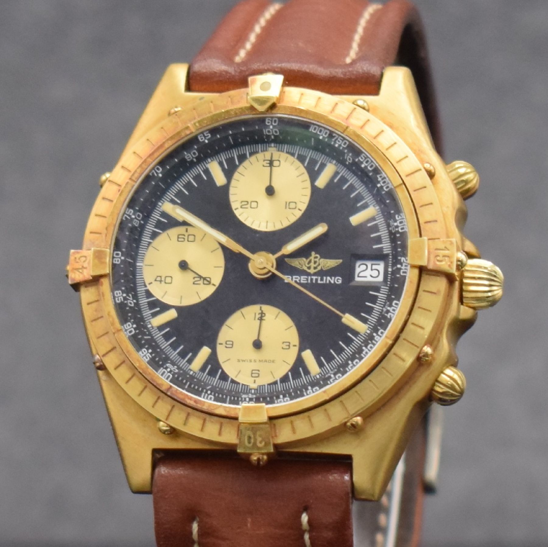 Detail c: BREITLING Chronomat Herrenchronograph in GG 750/000 Referenz 81950, Schweiz um 1990, Automatik, schweres satin. Geh., Boden & Krone verschr., ...