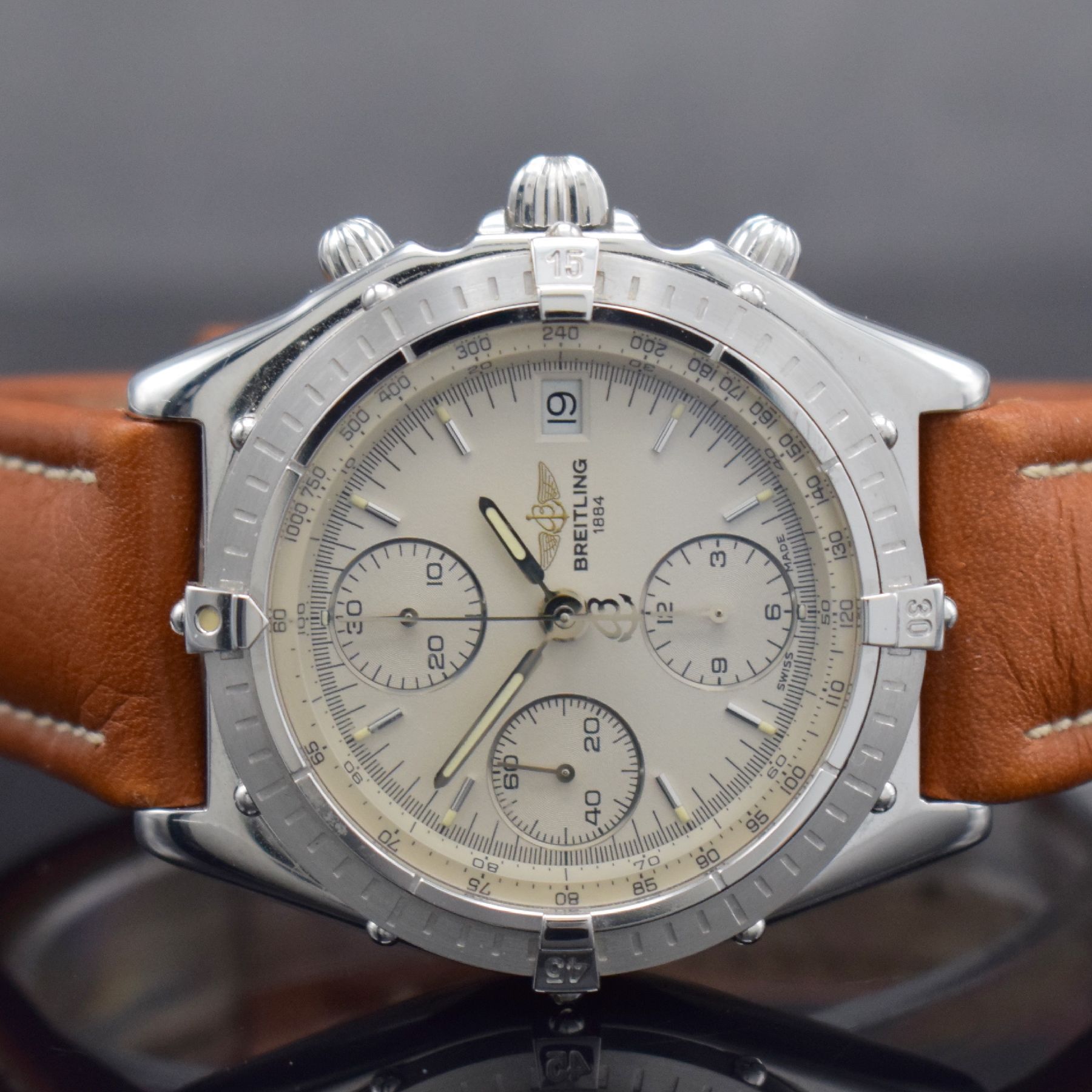 Detail a: BREITLING Chronomat seltener Armbandchronograph in WG 750/000 Referenz J13047X, Schweiz lt. orig. Zertifikat 1991, Automatik, schweres Geh. inkl. ...