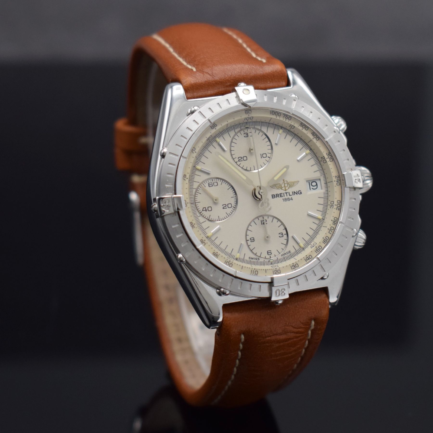 Detail d: BREITLING Chronomat seltener Armbandchronograph in WG 750/000 Referenz J13047X, Schweiz lt. orig. Zertifikat 1991, Automatik, schweres Geh. inkl. ...
