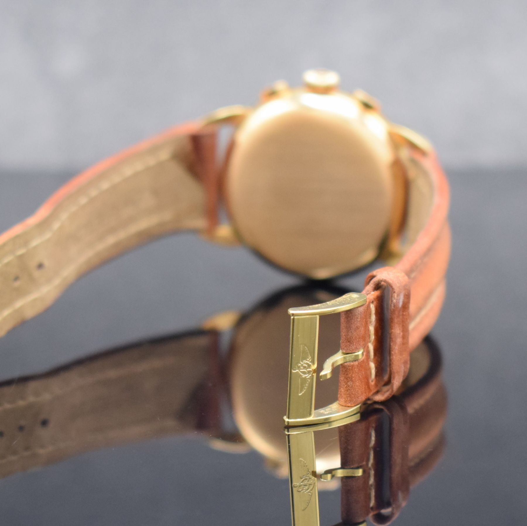 Detail d: BREITLING Datora sehr seltener Schaltradchronograph mit Vollkalender in RG 750/000 Referenz 1939, Schweiz um 1980, Handaufzug, in nur wenigen ...