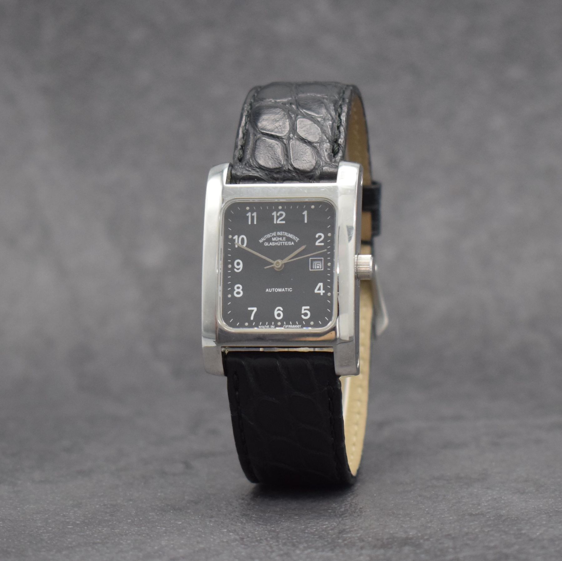 Detail g: LONGINES / MÜHLE GLASHÜTTE 2 rechteckige Armbanduhren in Stahl, Schweiz/Deutschland um 2000, Automatik / Quartz, 4-fach verschr. Geh., 1. Mühle ...
