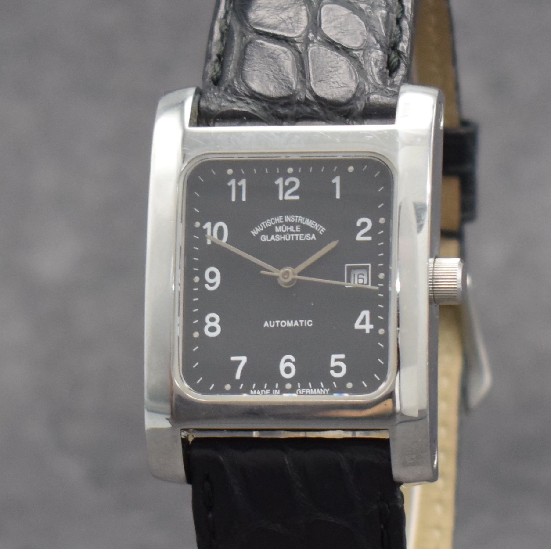 Detail h: LONGINES / MÜHLE GLASHÜTTE 2 rechteckige Armbanduhren in Stahl, Schweiz/Deutschland um 2000, Automatik / Quartz, 4-fach verschr. Geh., 1. Mühle ...