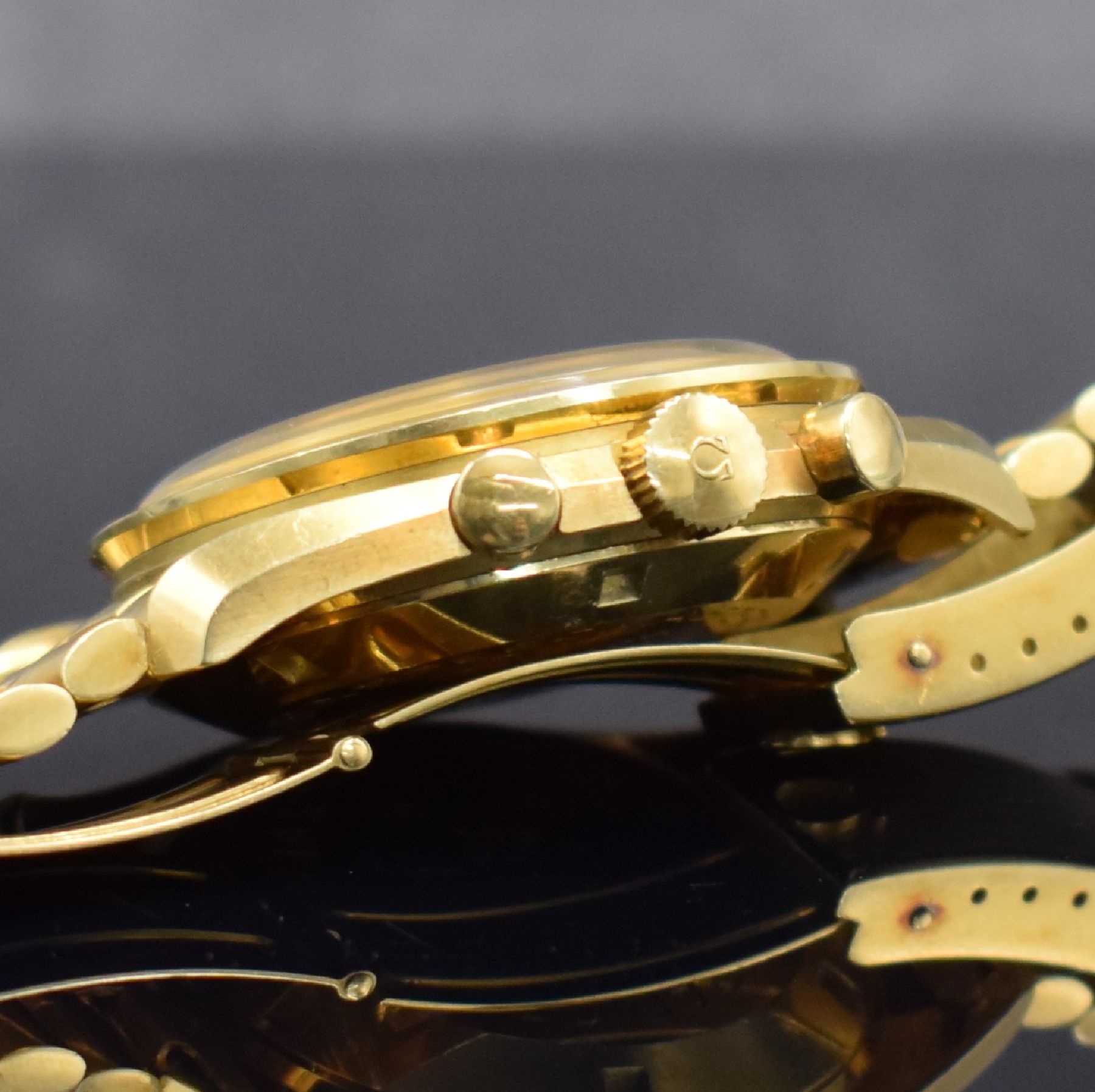 Detail e: OMEGA extrem seltene Herrenarmbanduhr Speedmaster Apollo XI Nummer 298, Schweiz um 1969, Handaufzug, Ref. 145022 69, auf weltweit 1014 Stück ...