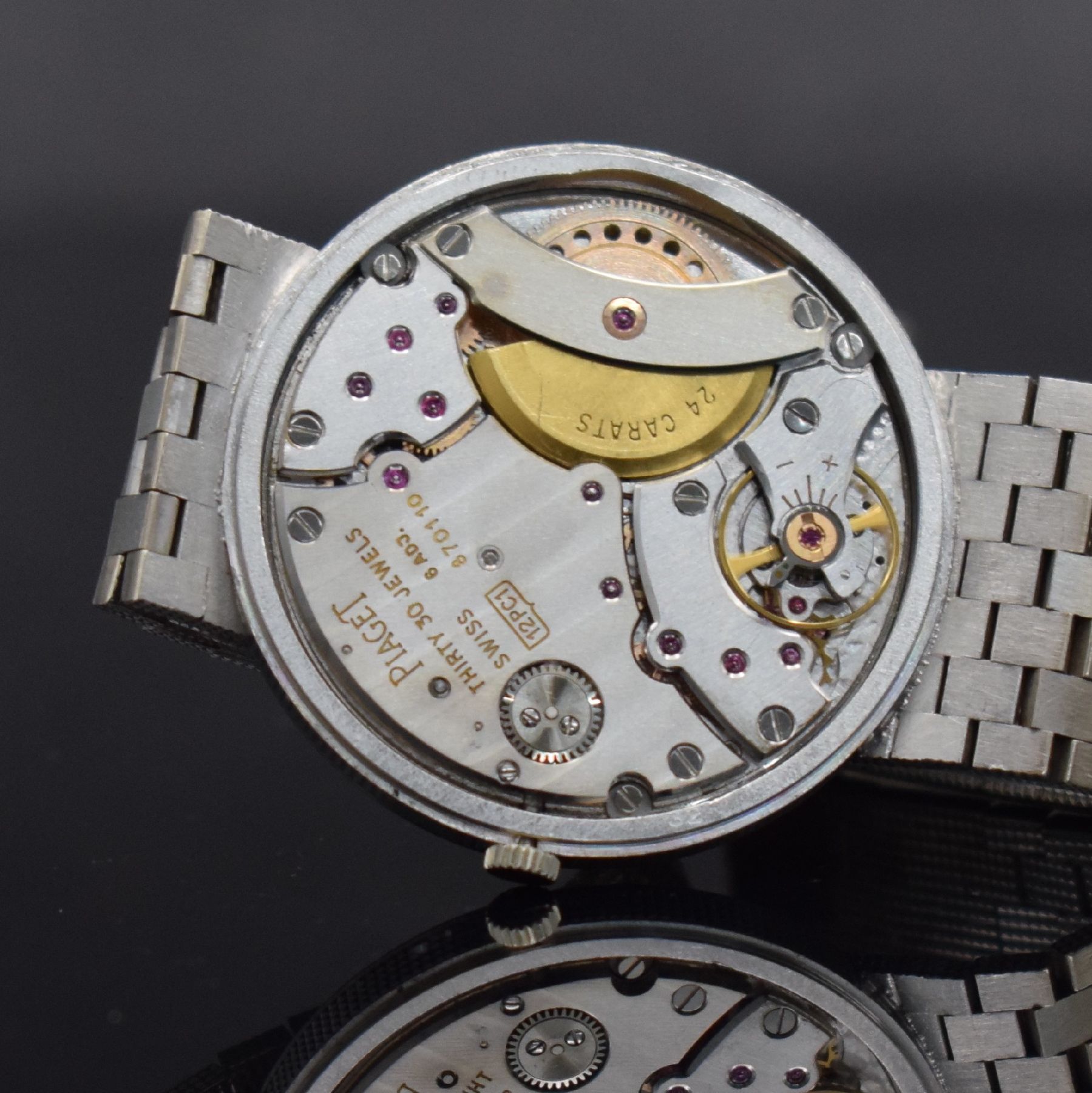 Detail i: PIAGET Armbanduhr in WG 750/000, Schweiz um 1980, Automatik, Ref. 13601 C4, massives Geh.,Boden aufgedr., silb. Zifferbl. fl., gold. Zeiger, Datum, ...