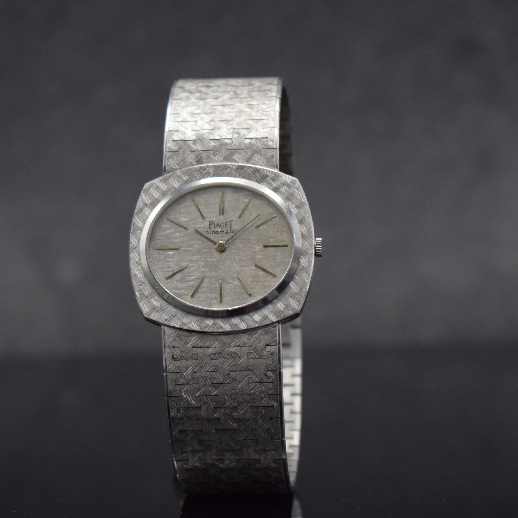 Detail b: PIAGET Armbanduhr in WG 750/000 Ref. 12441 A3, Schweiz um 1970, Automatik, massives Geh., Boden 4-fach verschr., inkl. Band in 750/000 WG, silb. ...