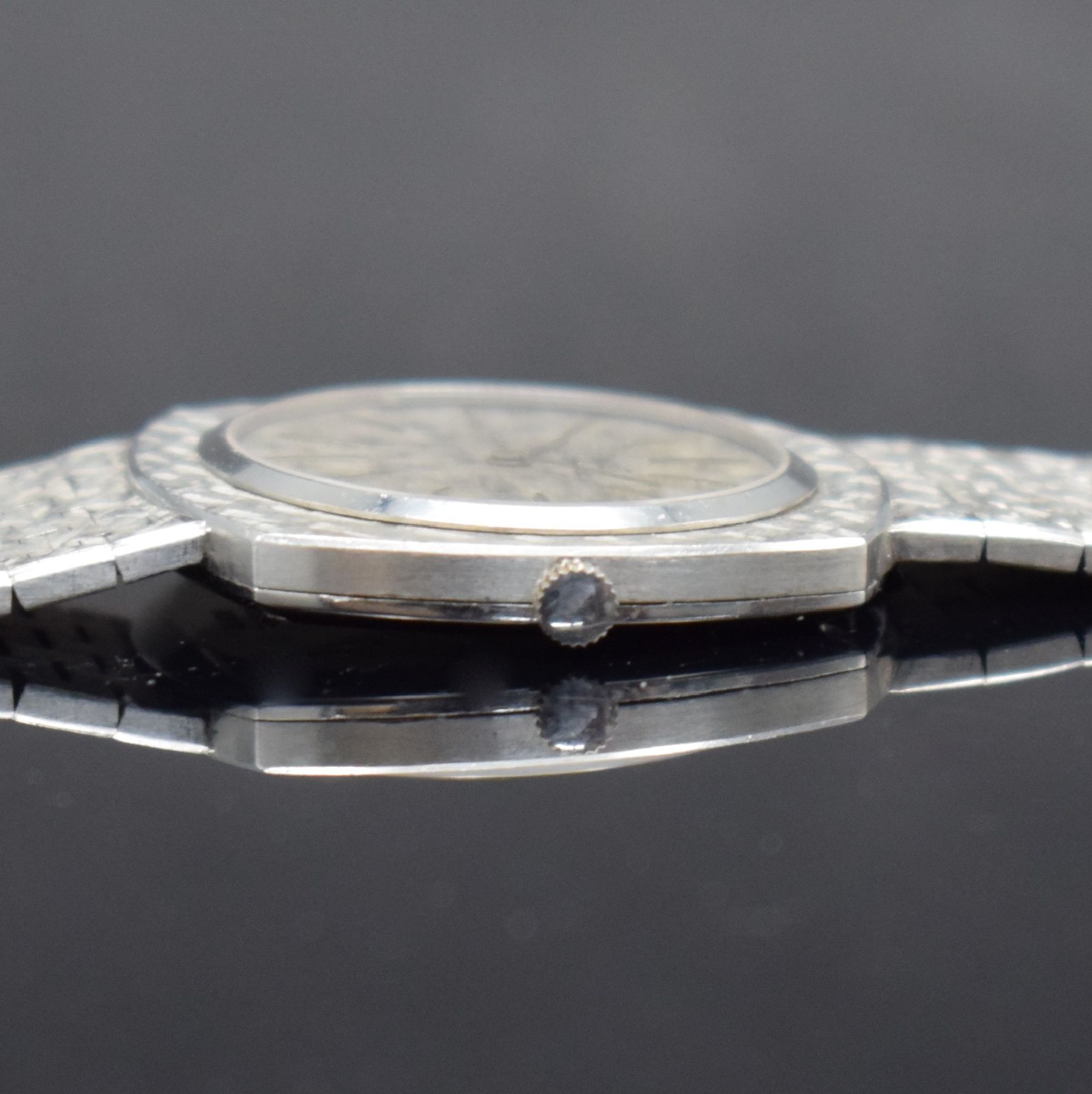 Detail g: PIAGET Armbanduhr in WG 750/000 Ref. 12441 A3, Schweiz um 1970, Automatik, massives Geh., Boden 4-fach verschr., inkl. Band in 750/000 WG, silb. ...