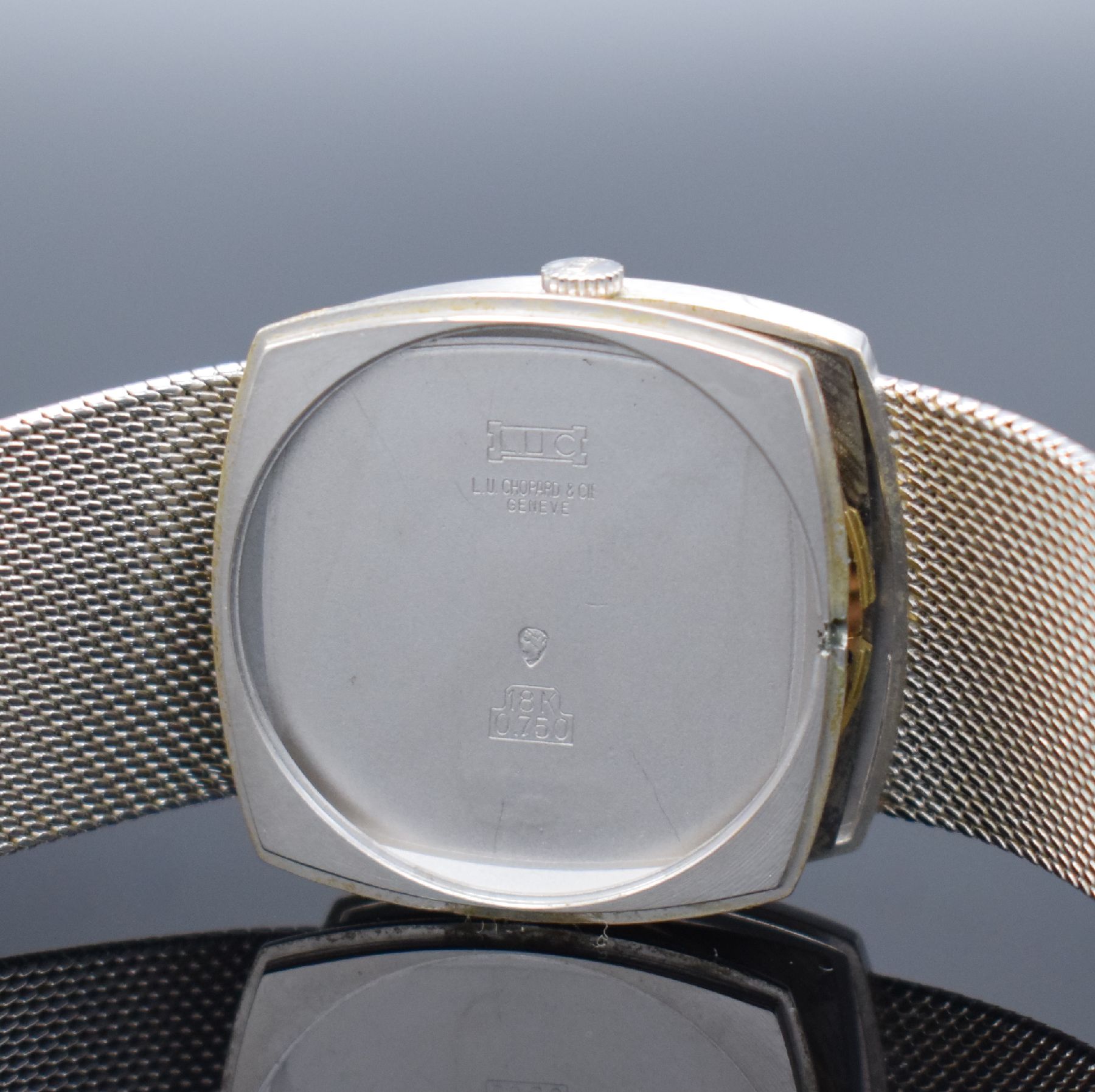 Detail j: CHOPARD Armbanduhr in WG 750/000 Referenz 2062, Schweiz um 1970, Automatik, massives Gehäuse, Boden aufgedr., WG 750/000 Milanaiseband, graues ...