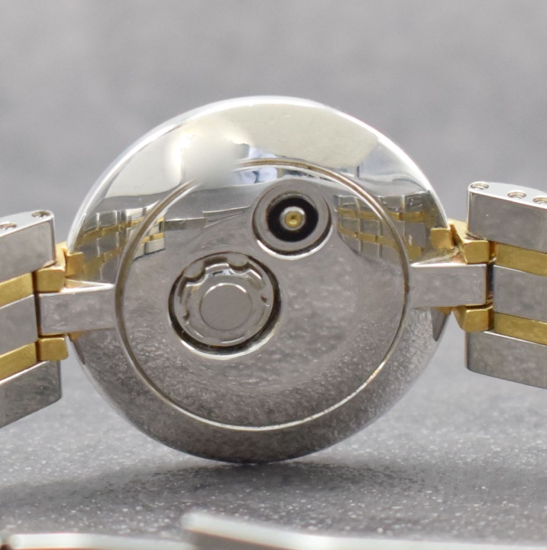 Detail i: JEAN d´EVE 2 seltene Armbanduhren Modell Samara, Schweiz um 1990, quarz mit Automatik-Generator-Prinzip, Stahlgeh. teils verg. m. 1x orig. Lederband ...