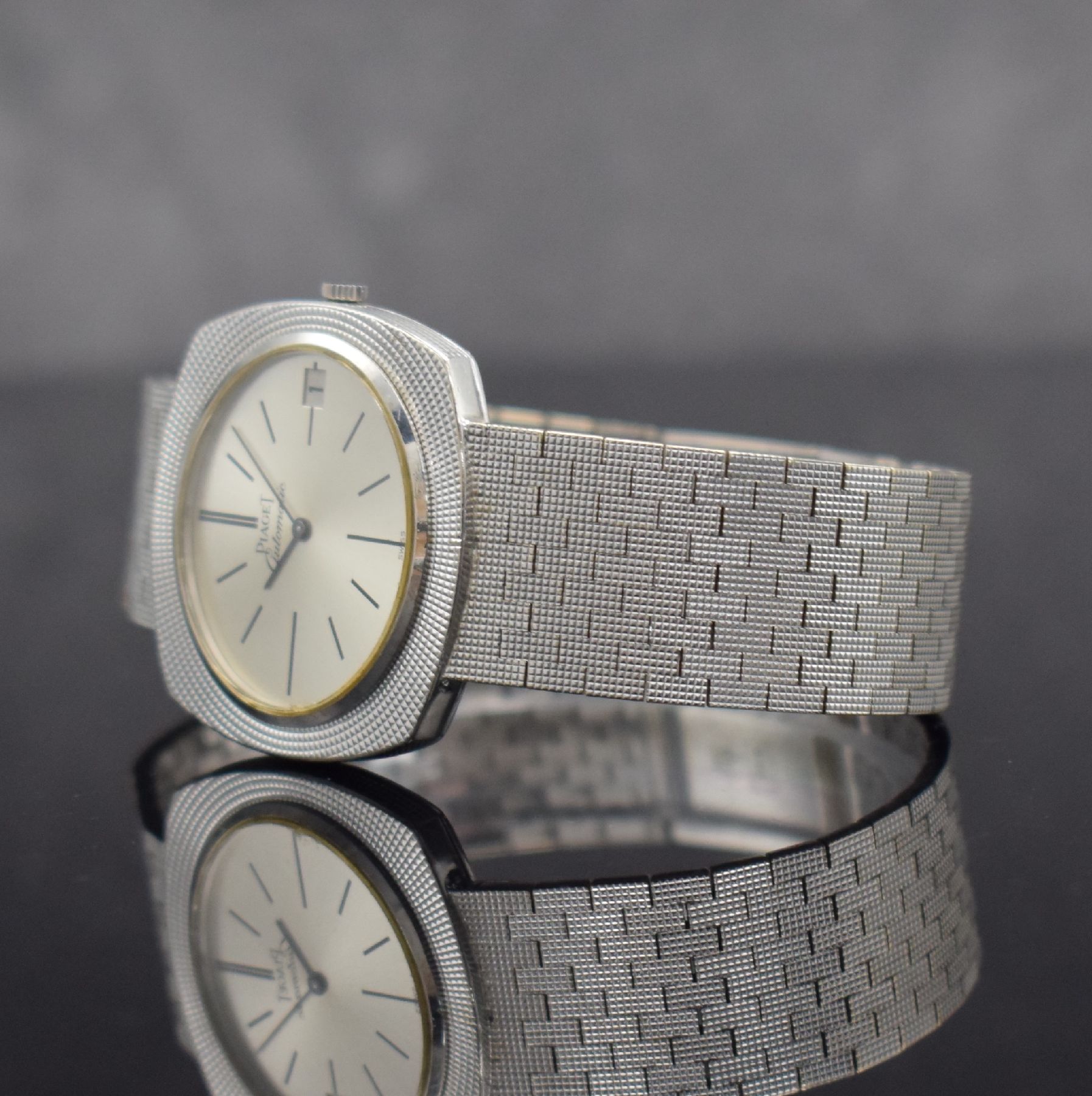 Detail d: PIAGET Armbanduhr in WG 750/000 Ref. 13448, Schweiz um 1970, Automatik, massives Geh., Boden 4-fach verschr., WG 750/000 Gliederband, silb. ...