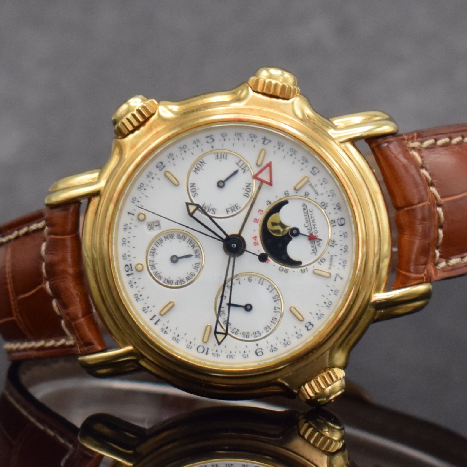 Detail a: Jaeger-LeCoultre astronomische Herrenarmbanduhr Calendrier Perpetual Grand Reveil in GG 750/000 Referenz 180.140.990, Schweiz um 1990, massives ...