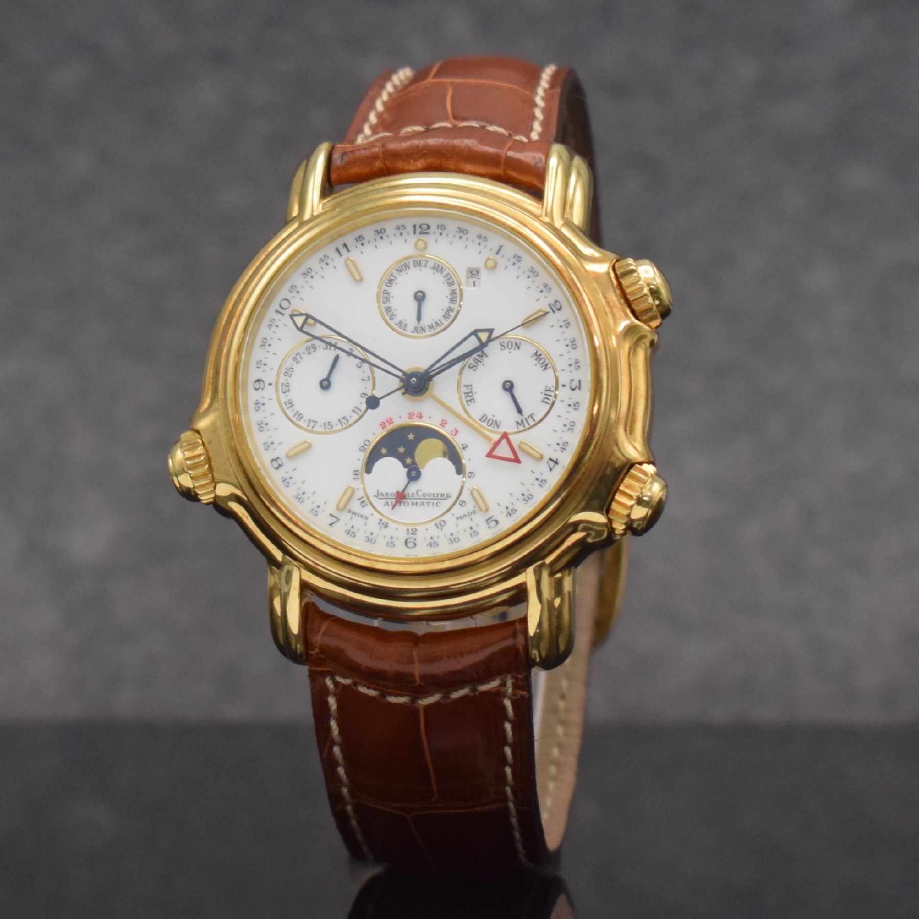 Detail b: Jaeger-LeCoultre astronomische Herrenarmbanduhr Calendrier Perpetual Grand Reveil in GG 750/000 Referenz 180.140.990, Schweiz um 1990, massives ...