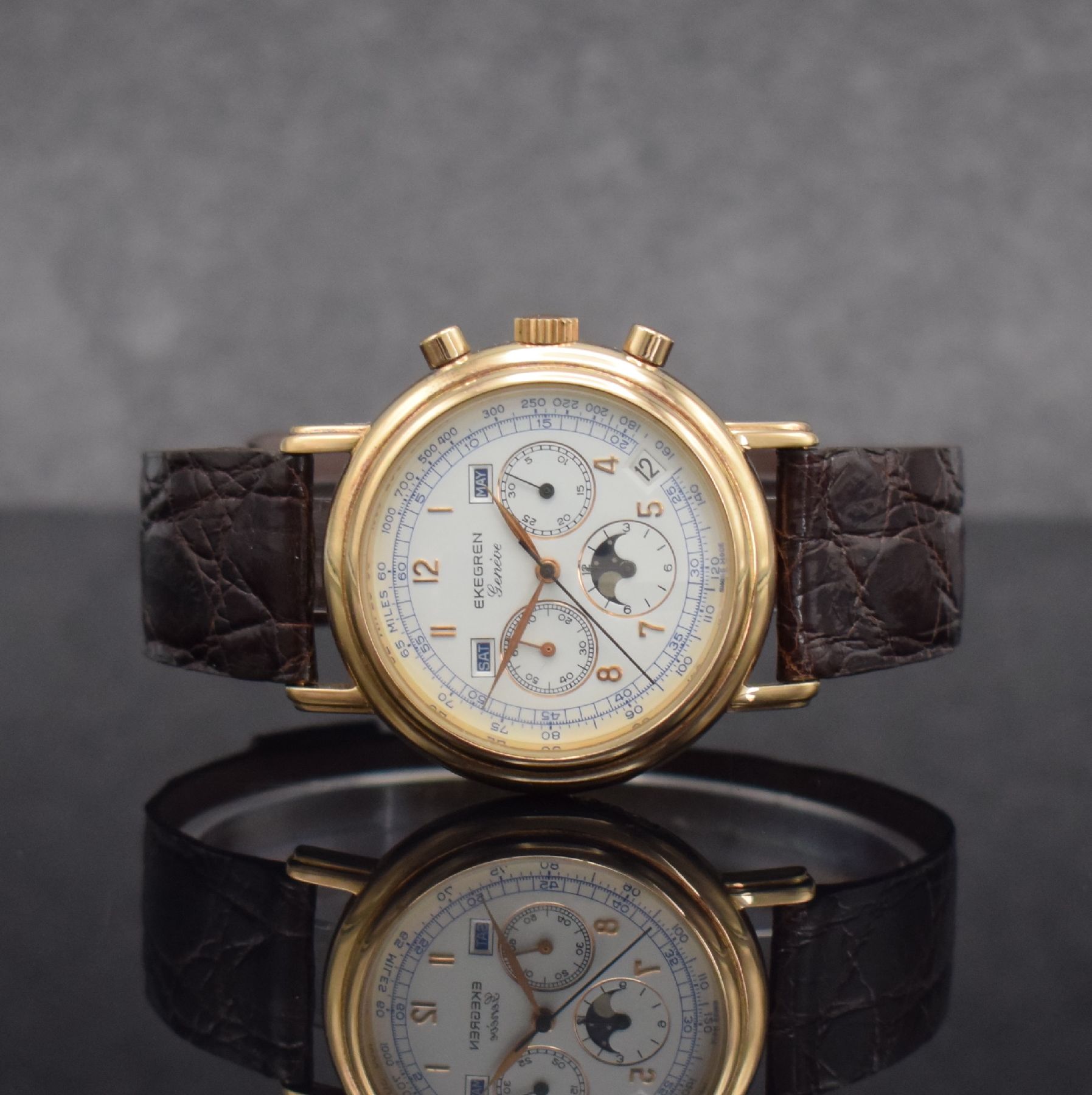 EKEGREN seltene Herrenarmbanduhr mit Vollkalender & Schaltradchronograph in RoseG 585/000, Schweiz um 1980, Automatik, massives Goldgehäuse, ...