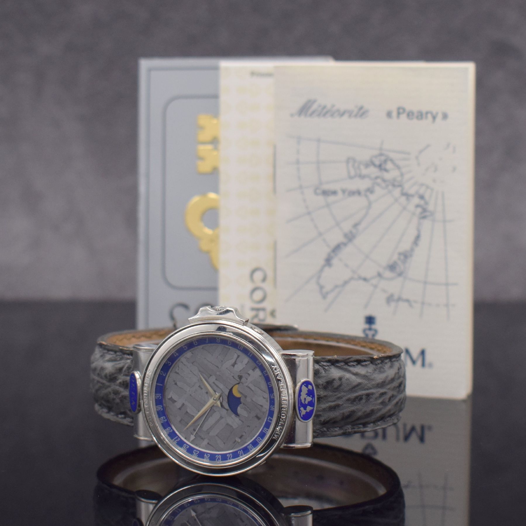 Detail g: CORUM feine & seltene Platin Herrenarmbanduhr Meteorite Peary Referenz 61.450.70, Automatik, Schweiz um 1991, in einer Kleinserie hergestellt, ...