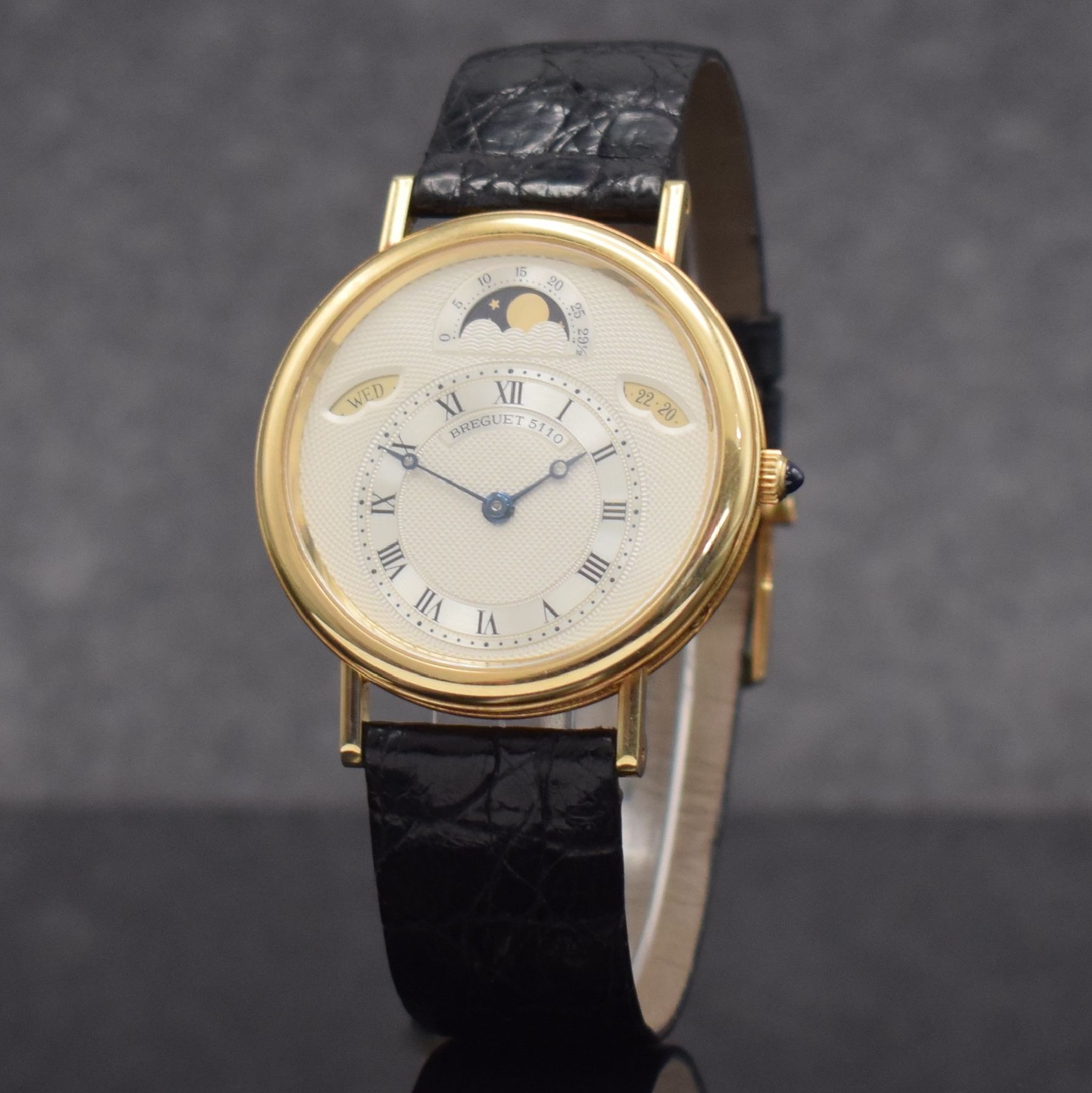 Detail b: BREGUET Herrenarmbanduhr Classic Referenz BA 3330 in GG 750/000, Automatik, Schweiz um 2000, 3-teil. Geh. inkl. orig. Lederband m. orig. GG 750/000 ...
