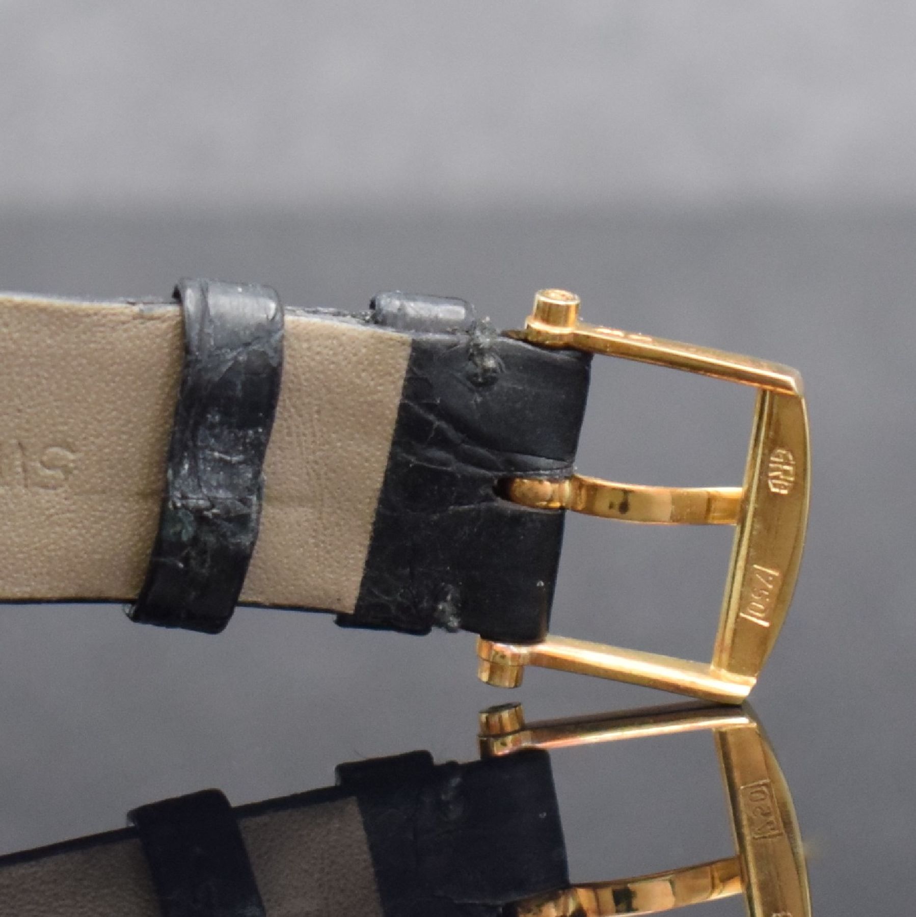Detail d: BREGUET Herrenarmbanduhr Classic Referenz BA 3330 in GG 750/000, Automatik, Schweiz um 2000, 3-teil. Geh. inkl. orig. Lederband m. orig. GG 750/000 ...