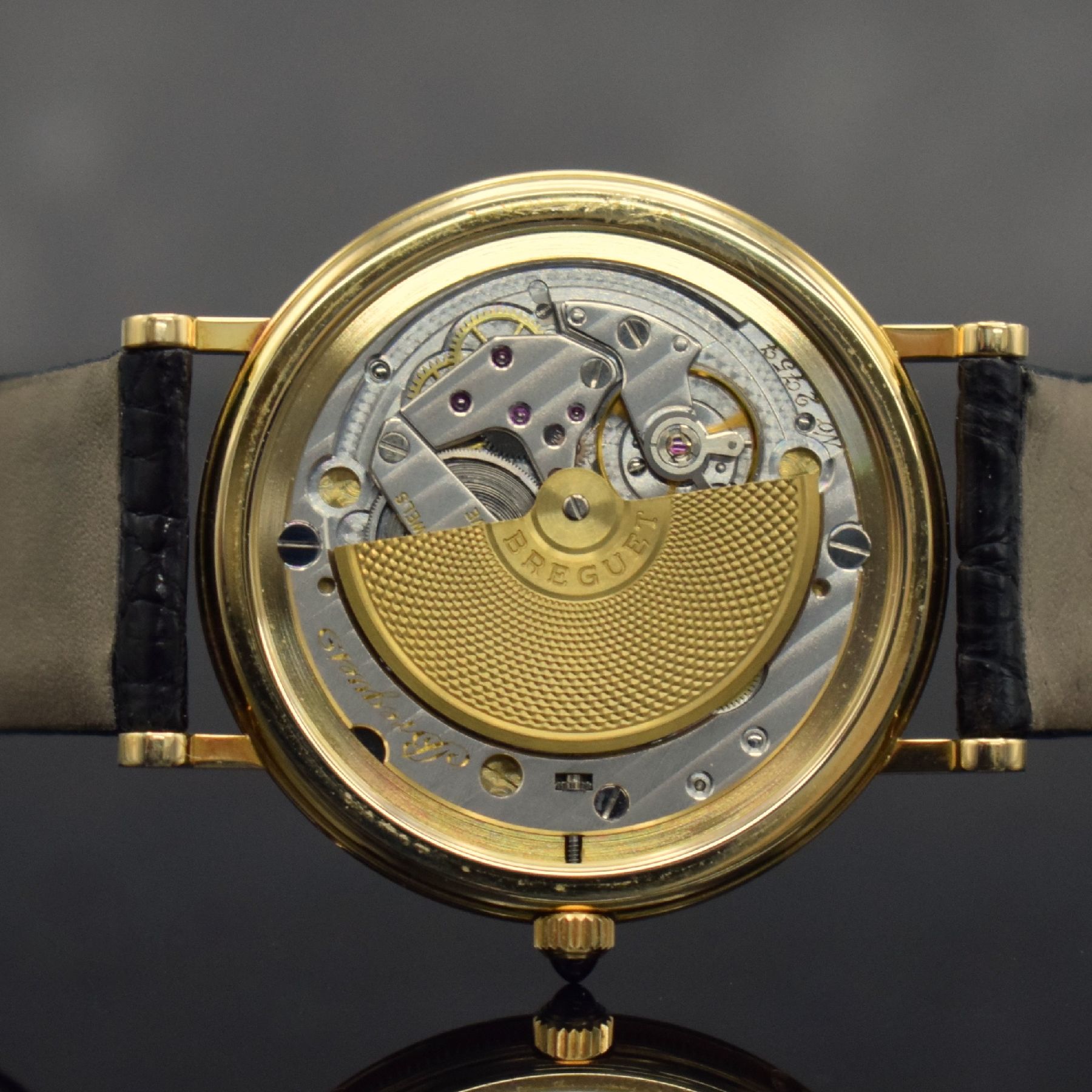 Detail i: BREGUET Herrenarmbanduhr Classic Referenz BA 3330 in GG 750/000, Automatik, Schweiz um 2000, 3-teil. Geh. inkl. orig. Lederband m. orig. GG 750/000 ...