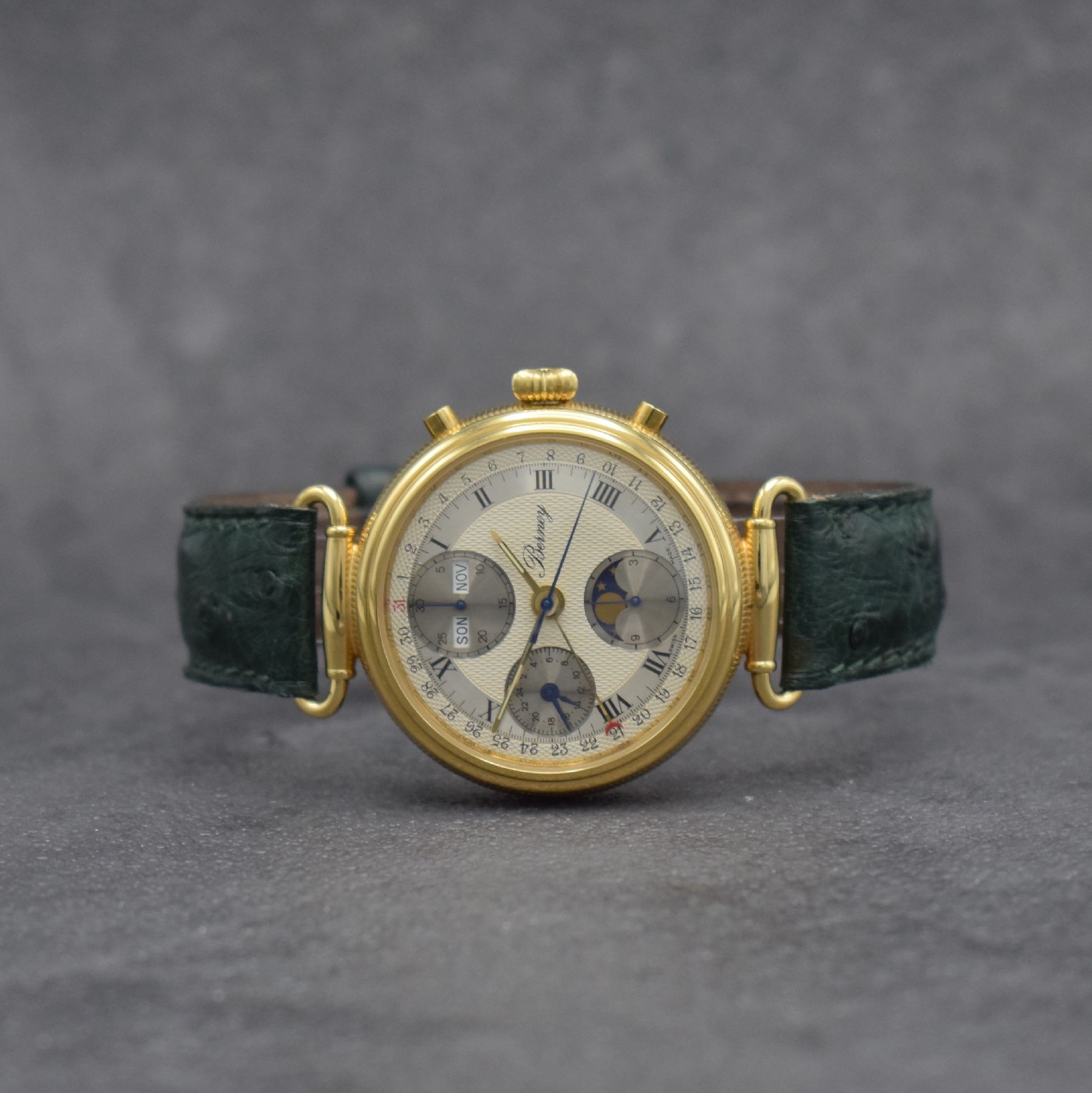 BERNEY Armbandchronograph mit Vollkalenderanzeige, Automatik, Schweiz um 2000, verg., beids. vergl. Geh., Boden & Glasrand aufgedr., bewegl. ...