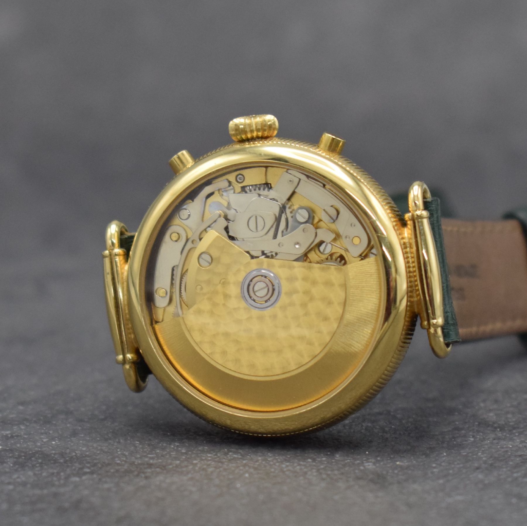 Detail f: BERNEY Armbandchronograph mit Vollkalenderanzeige, Automatik, Schweiz um 2000, verg., beids. vergl. Geh., Boden & Glasrand aufgedr., bewegl. ...