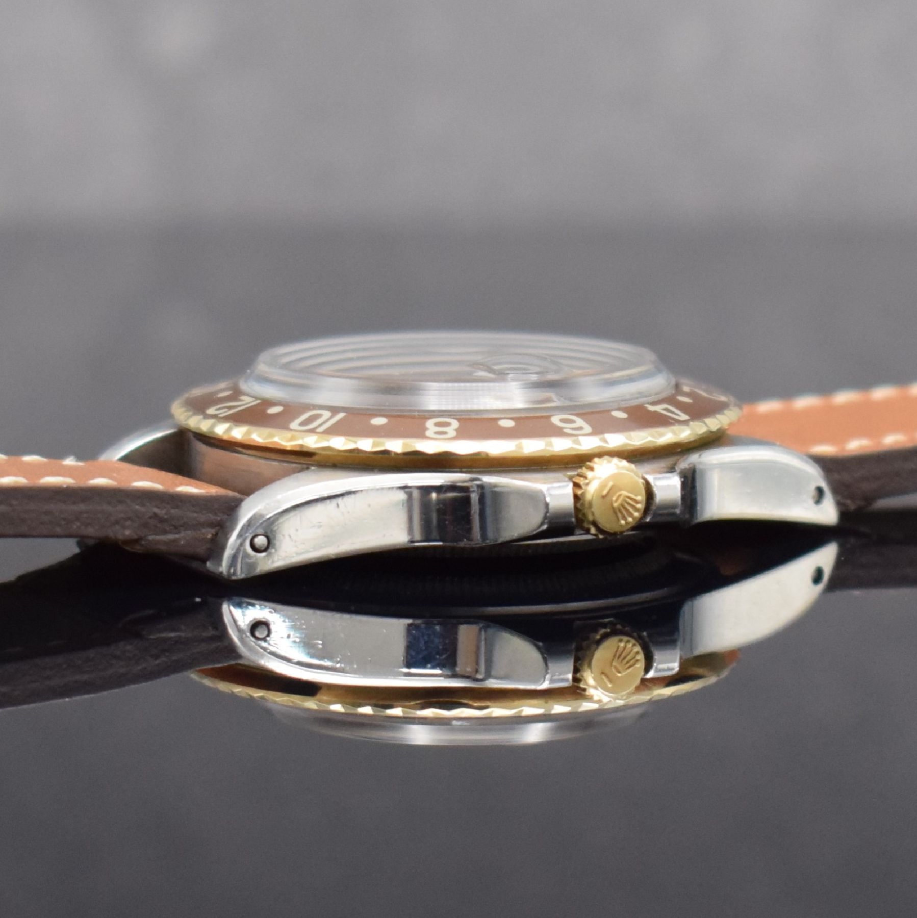 Detail d: ROLEX seltene Herrenarmbanduhr Oyster Perpetual GMT-Master Referenz 1675, Automatik, frühes Modell, gestempelt 2. Quartal 1967, Edelstahl/Gold ...
