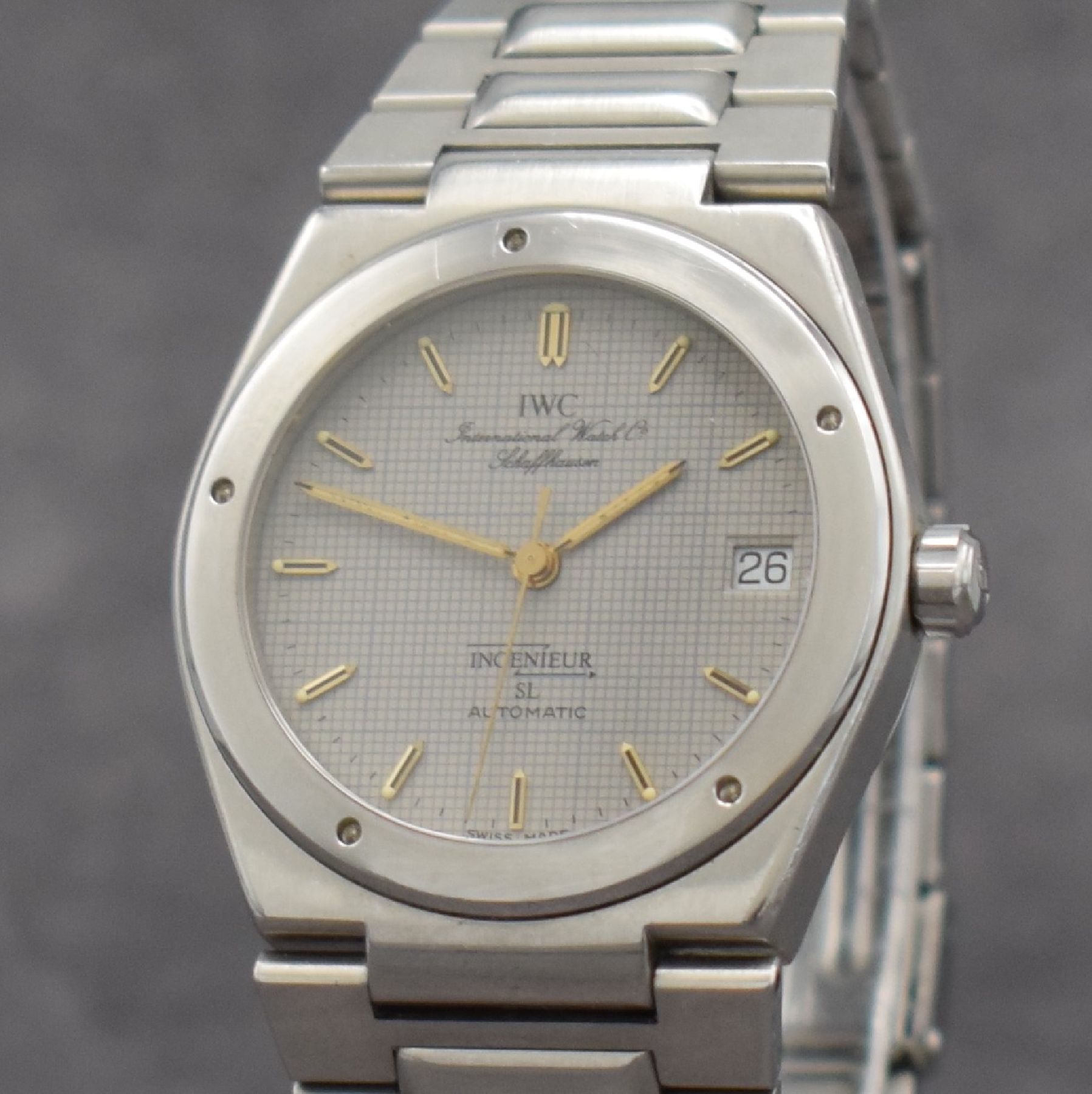 Detail c: IWC Herrenarmbanduhr Modell Ingenieur Automatik SL Referenz 3506.1, Schweiz um 1990, Edelstahlgeh. inkl. Gliederband m. Faltschl., Boden, Lünette & ...
