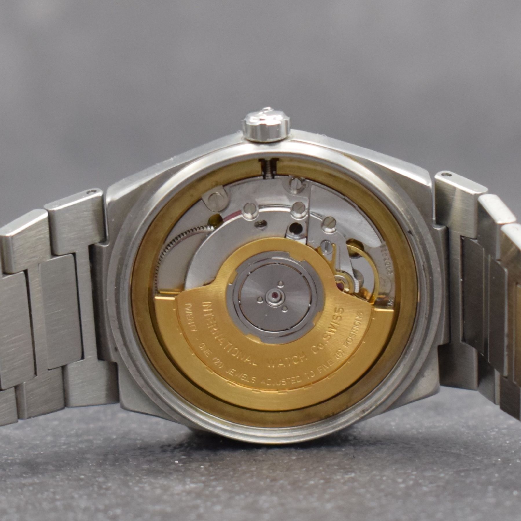 Detail g: IWC Herrenarmbanduhr Modell Ingenieur Automatik SL Referenz 3506.1, Schweiz um 1990, Edelstahlgeh. inkl. Gliederband m. Faltschl., Boden, Lünette & ...