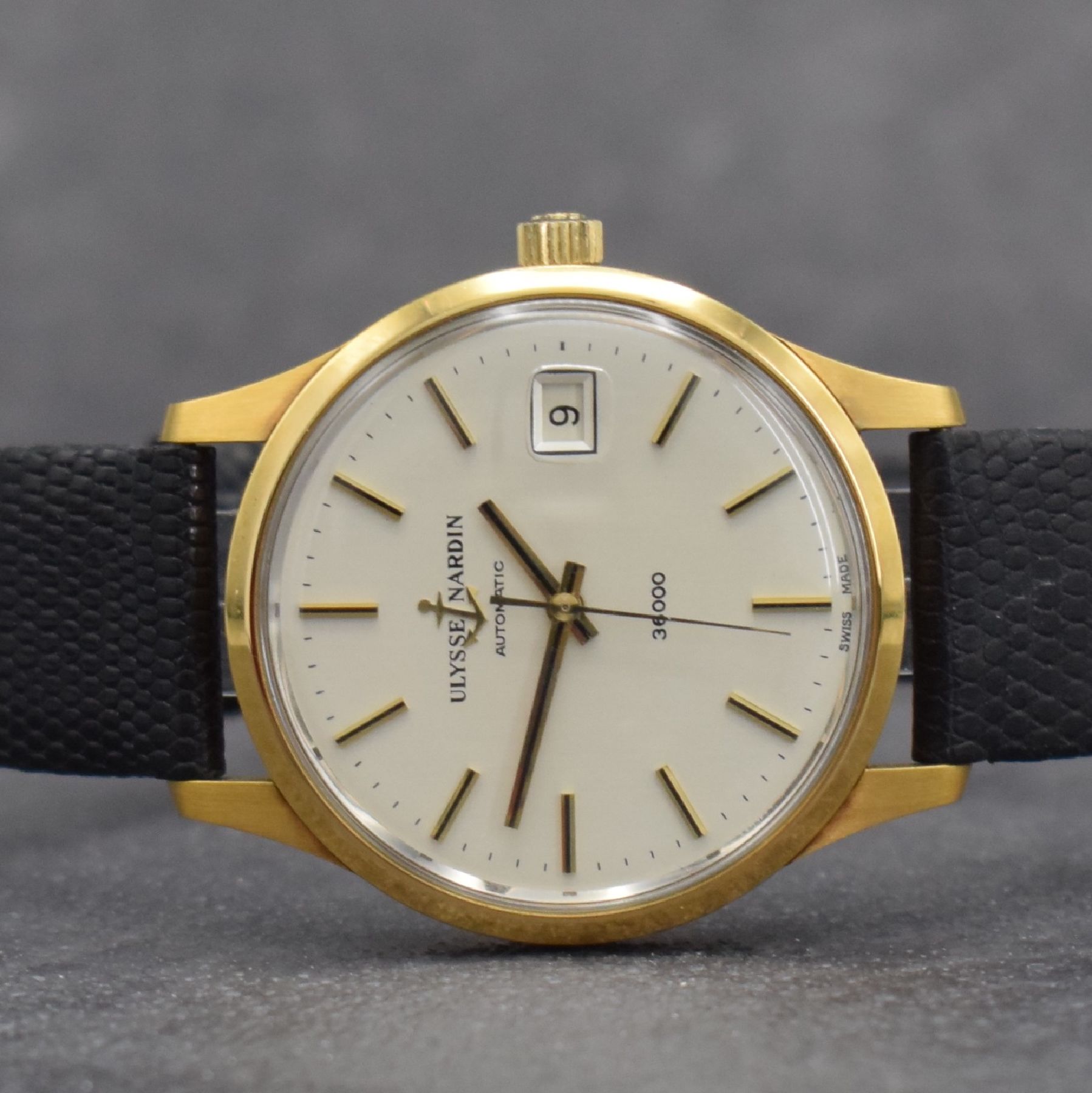 Detail a: ULYSSE NARDIN Armbanduhr, Automatik, Schweiz 1970er Jahre, Schnellschwinger, Metallgeh. hartverg., Boden verschr., orig. Lederband m. verg. orig. ...