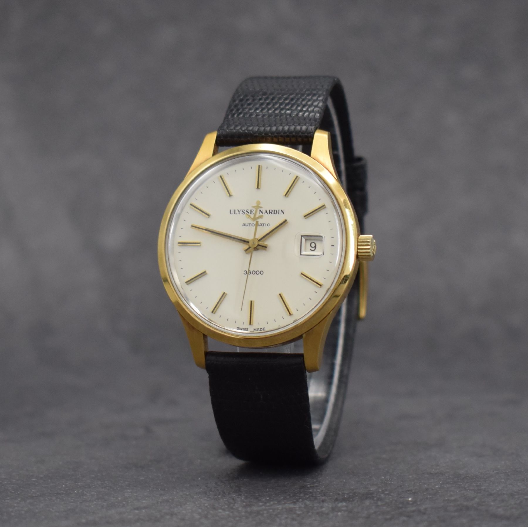 Detail b: ULYSSE NARDIN Armbanduhr, Automatik, Schweiz 1970er Jahre, Schnellschwinger, Metallgeh. hartverg., Boden verschr., orig. Lederband m. verg. orig. ...