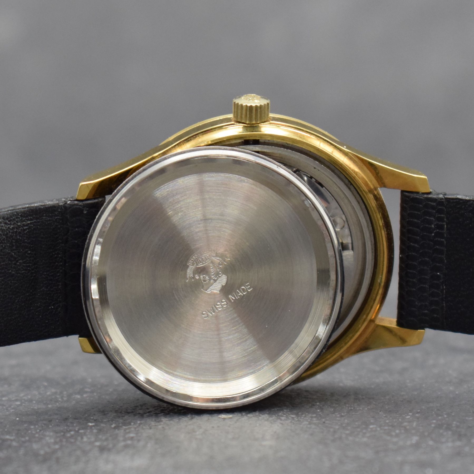 Detail i: ULYSSE NARDIN Armbanduhr, Automatik, Schweiz 1970er Jahre, Schnellschwinger, Metallgeh. hartverg., Boden verschr., orig. Lederband m. verg. orig. ...