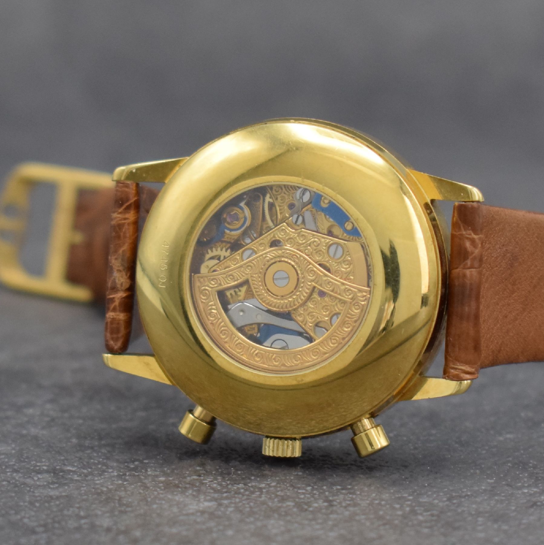 Detail f: GIRARD PERREGAUX Herrenarmbanduhr in GG 750/000 mit Chronograph, Mondphase & Datum, Schweiz um 1990, Automatik, beids. vergl. Gehäuse, Boden gedr., ...