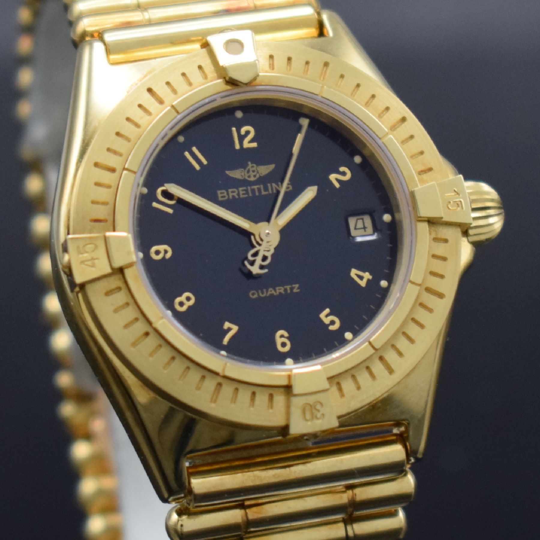 Detail e: BREITLING Damenarmbanduhr in GG 750/000, Schweiz um 1990, quarz, Ref. 80560, massives Goldgeh., Boden geschr., eins. drehb. Lünette, GG 750/000 ...