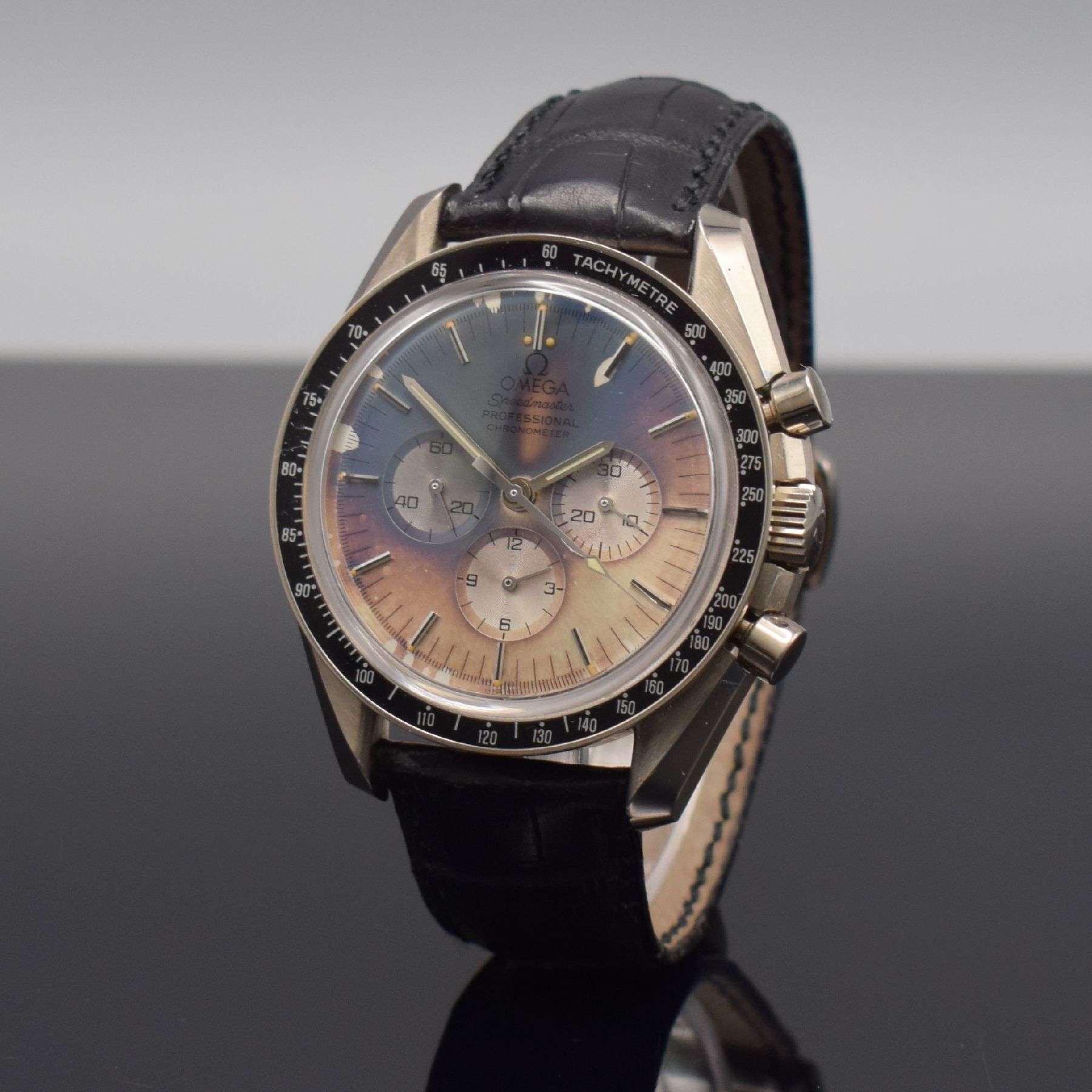 Detail b: OMEGA feiner & extrem seltener Armbandchronograph Serie Speedmaster APOLLO XI in WG 750/000 Referenz 36923081, Handaufzug, ausverkaufter, auf ...