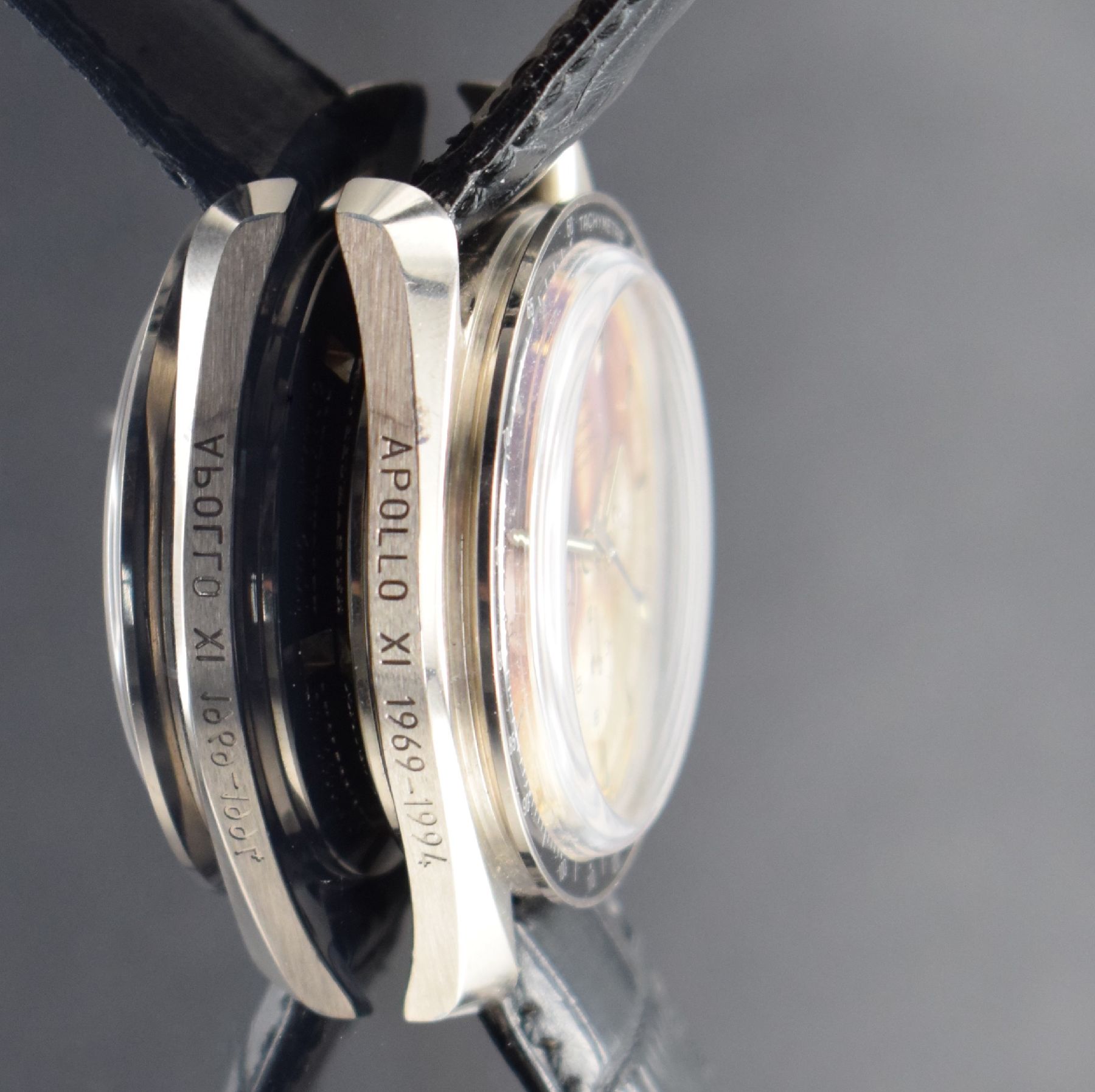 Detail o: OMEGA feiner & extrem seltener Armbandchronograph Serie Speedmaster APOLLO XI in WG 750/000 Referenz 36923081, Handaufzug, ausverkaufter, auf ...