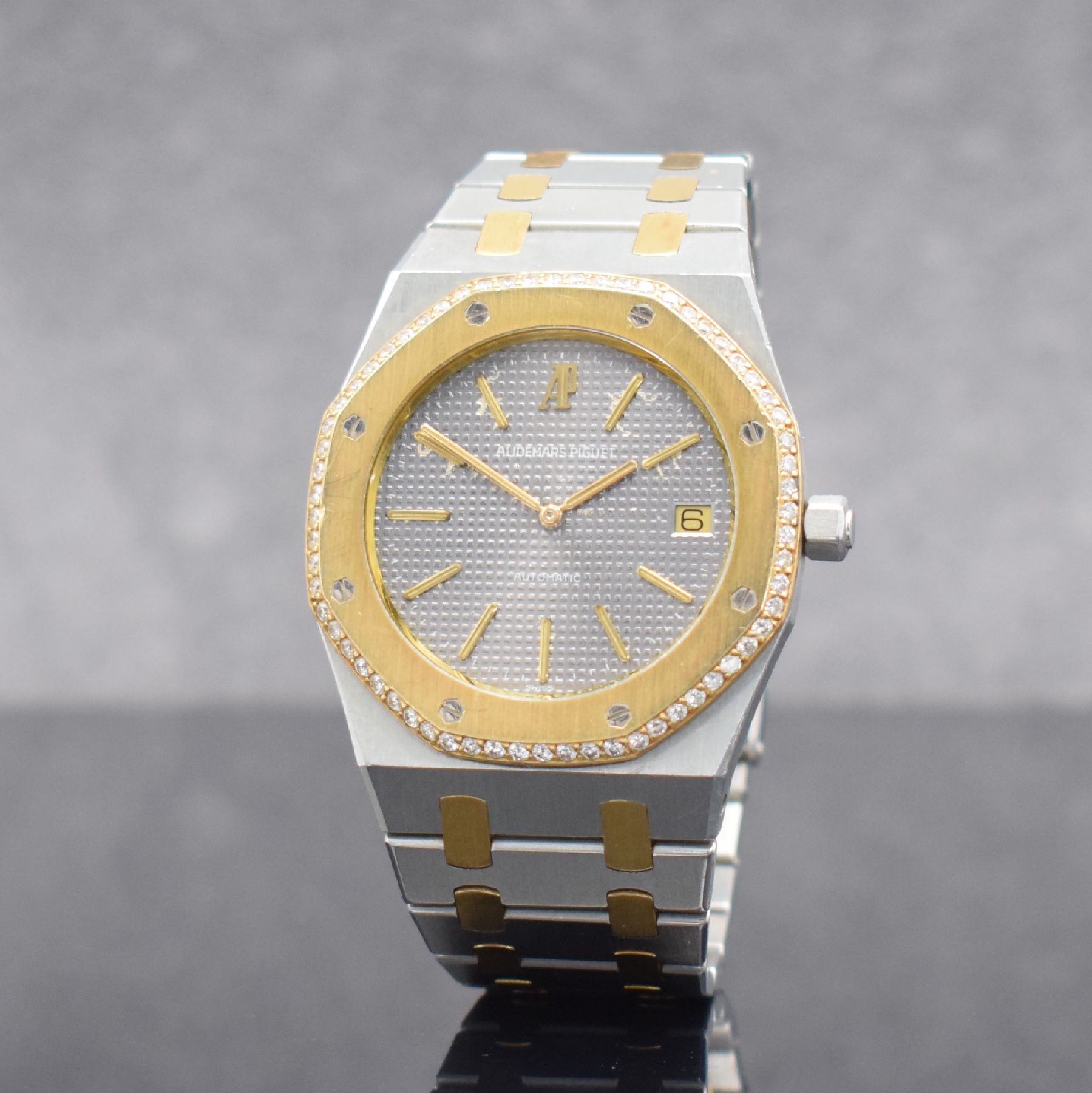 Detail b: AUDEMARS PIGUET seltene Herrenarmbanduhr "JUMBO" Royal Oak B-Serie in Edelstahl/Gold, Automatik, Schweiz um 1981, Design von Gerald Genta, ...