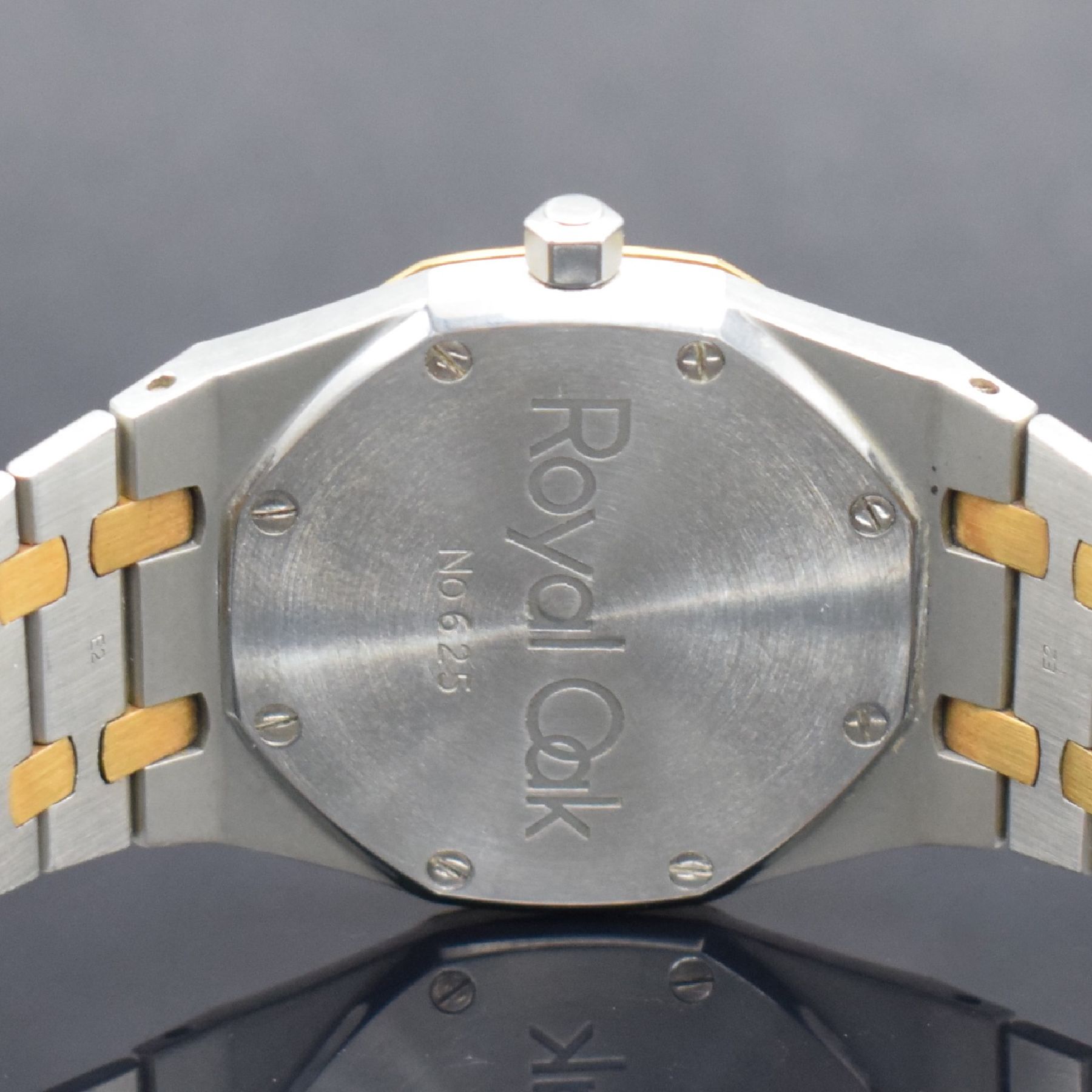 Detail f: AUDEMARS PIGUET seltene Herrenarmbanduhr "JUMBO" Royal Oak B-Serie in Edelstahl/Gold, Automatik, Schweiz um 1981, Design von Gerald Genta, ...