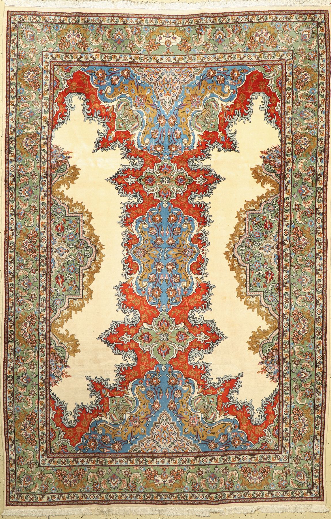 Sarogh alt, Persien, ca. 60 Jahre, Wolle auf Baumwolle, ca. 305 x 202 cm, EHZ: 2-3 (Fleckig,alte Restaurierungen)