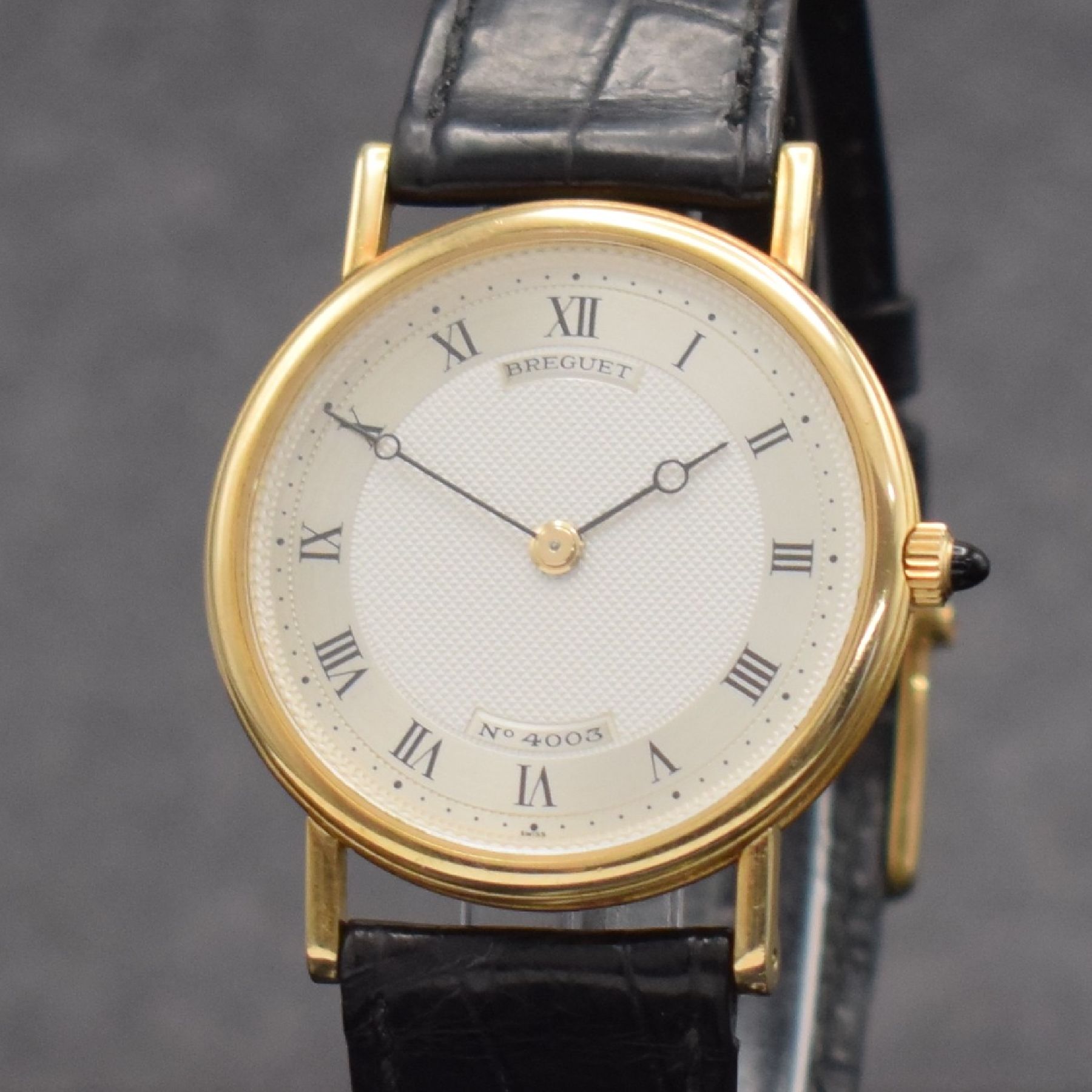 Detail c: BREGUET Armbanduhr Classic Referenz BA 3150 in GG 750/000, Handaufzug, Schweiz um 1995, 3 -teil. Geh. inkl. orig. Lederband m. orig. GG 750/000 ...