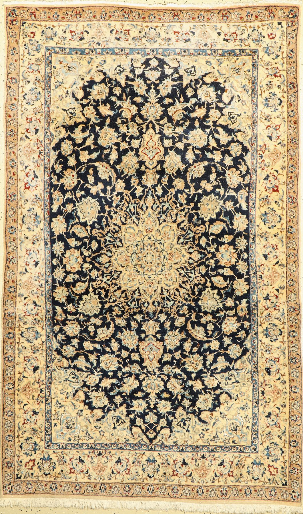 Nain fein(9La), Persien, ca. 60 Jahre, Korkwolle mit Seide, ca. 196 x 120 cm, guter Zustand