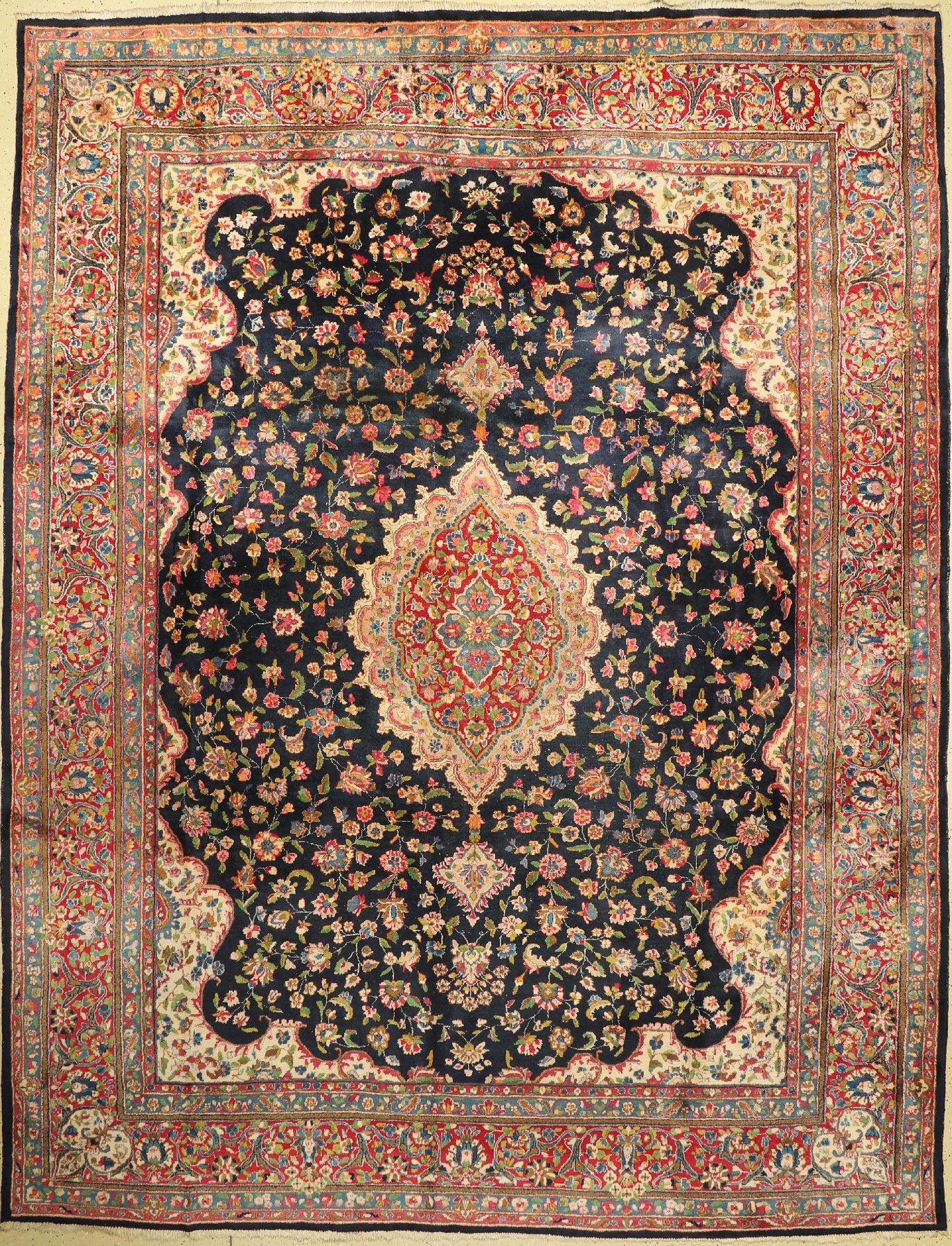 Yazd fein, Persien, ca. 50 Jahre, Korkwolle, ca. 389 x 298 cm, Leichte Gebrauchsspuren