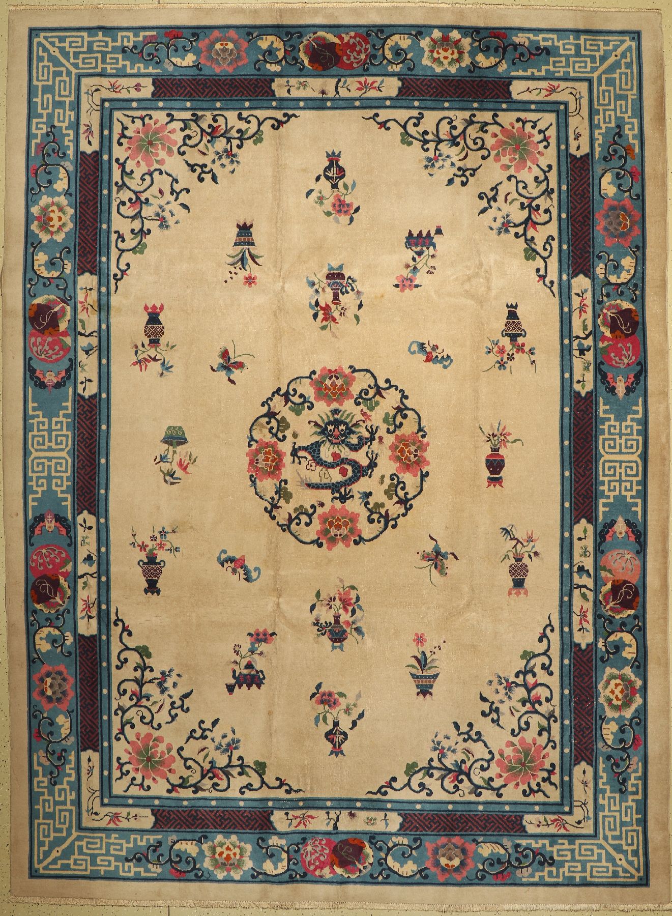 Antiker Peking, China, um 1910, Wolle auf Baumwolle, ca. 367 x 272 cm, EHZ: 5