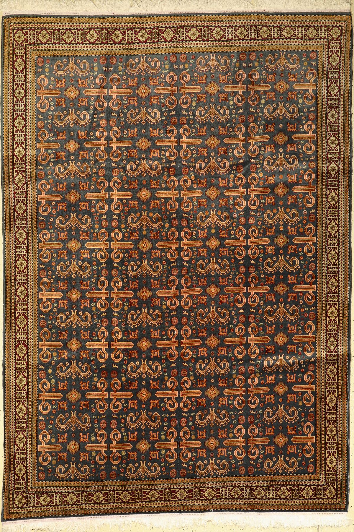 Azerbaidjan(Perpedil), ca. 60 Jahre, Wolle auf Baumwolle, ca. 293 x 203 cm, Leichte Gebrauchsspuren am Randbereich