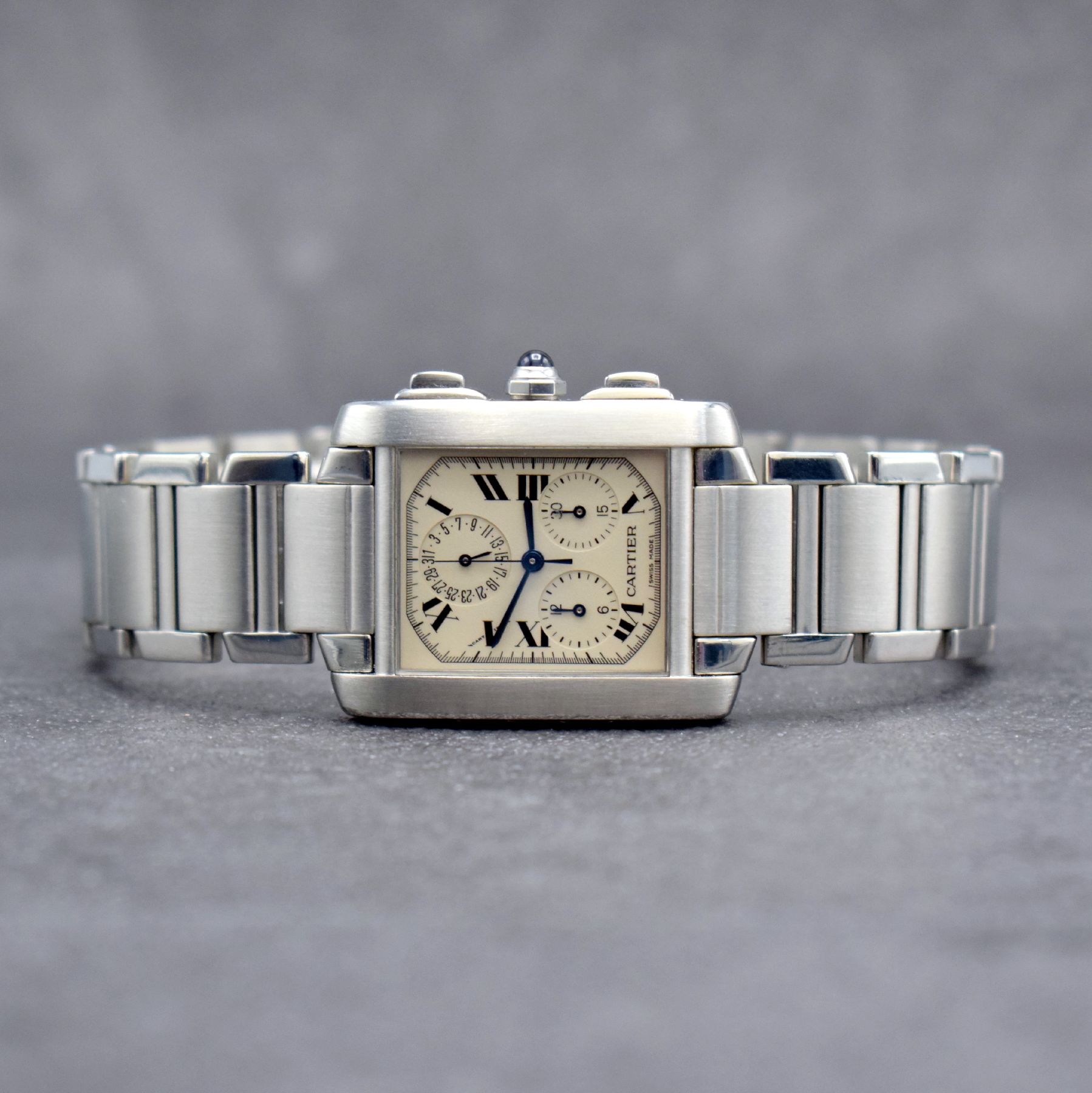 CARTIER Armbandchronograph Tank Francaise, Schweiz um 1997, Ref. 2303, Edelstahlgeh. inkl. Gliederband m. dopp. Faltschl., Boden 4 -fach verschr., ...