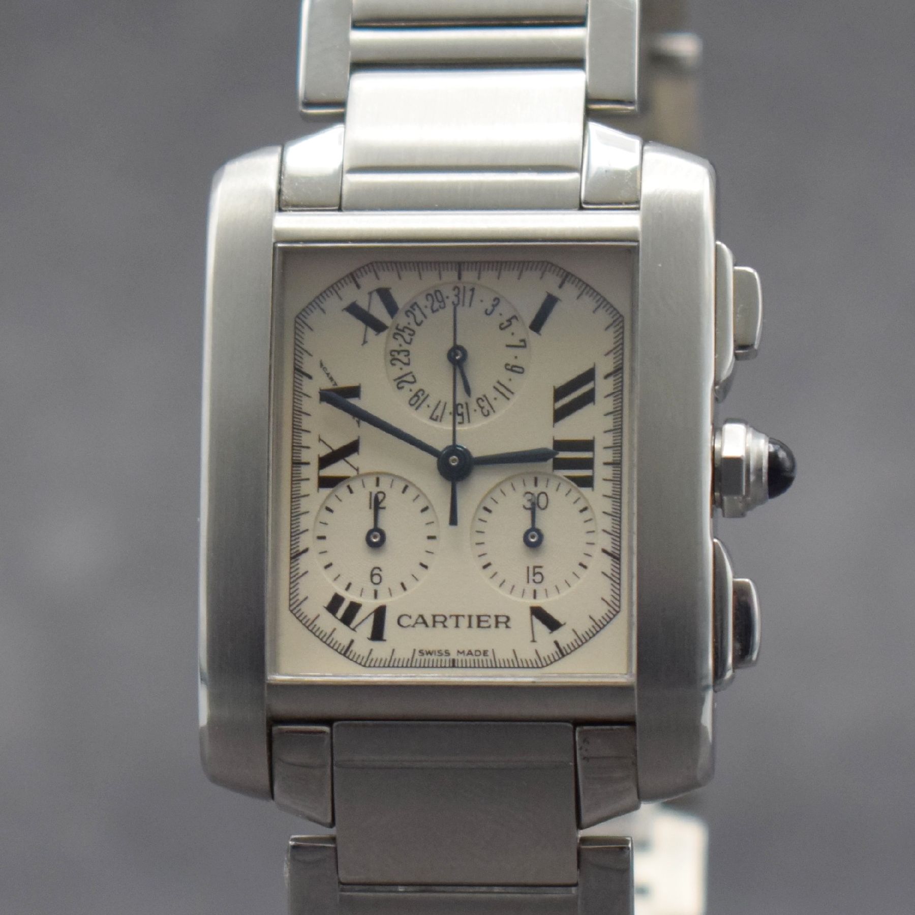 Detail c: CARTIER Armbandchronograph Tank Francaise, Schweiz um 1997, Ref. 2303, Edelstahlgeh. inkl. Gliederband m. dopp. Faltschl., Boden 4 -fach verschr., ...