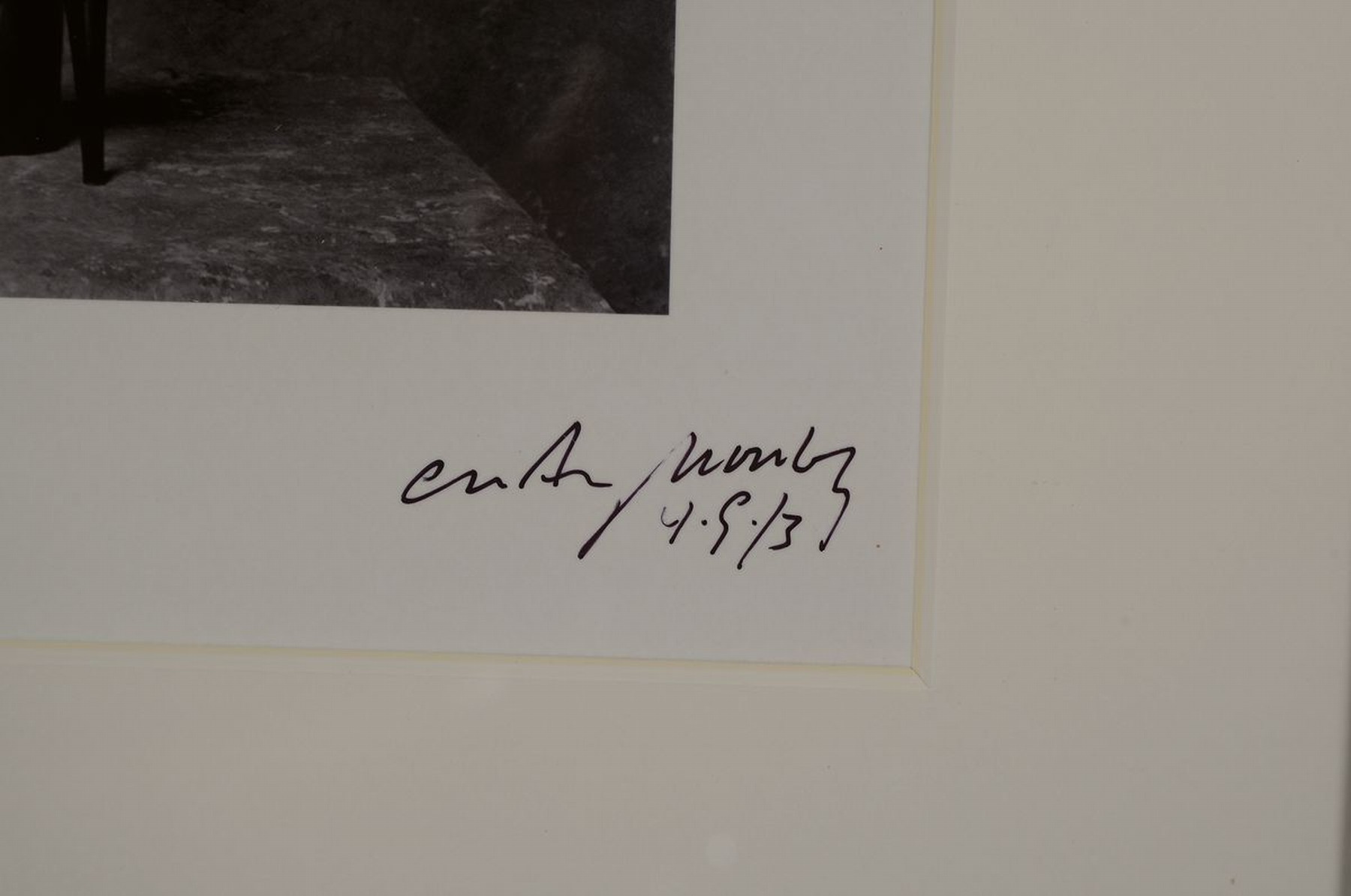 Detail c: Craig Morey, 1952 Fort Wayne/USA, Aktfotografie, handsigniert, dat., rückseitig mit Zertifikat, dieses nochmals signiert, unter Glas, PP., Rahmen ...