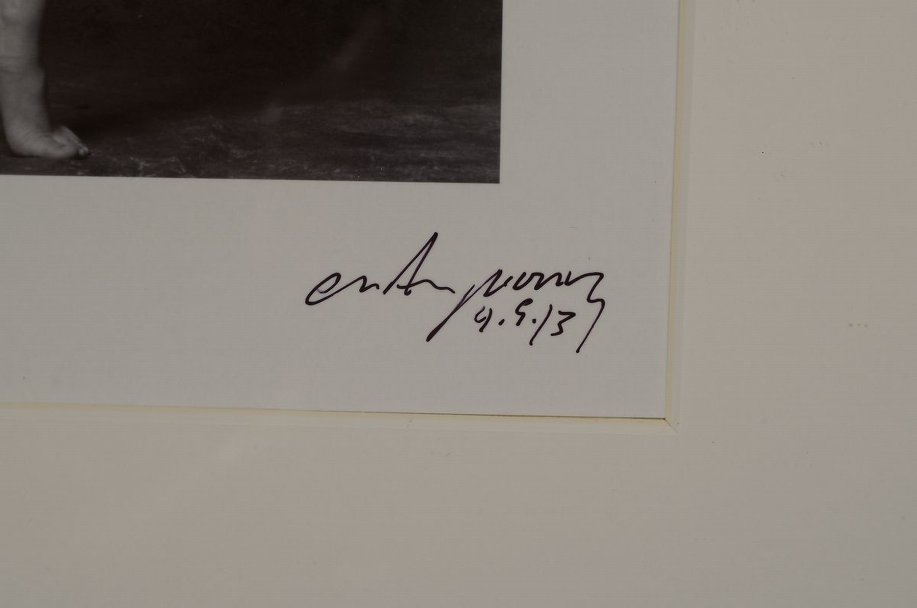 Detail a: Craig Morey, 1952 Fort Wayne/USA, Aktfotografie, handsigniert, dat., rückseitig mit Zertifikat, dieses nochmals signiert, unter Glas, PP., Rahmen ...