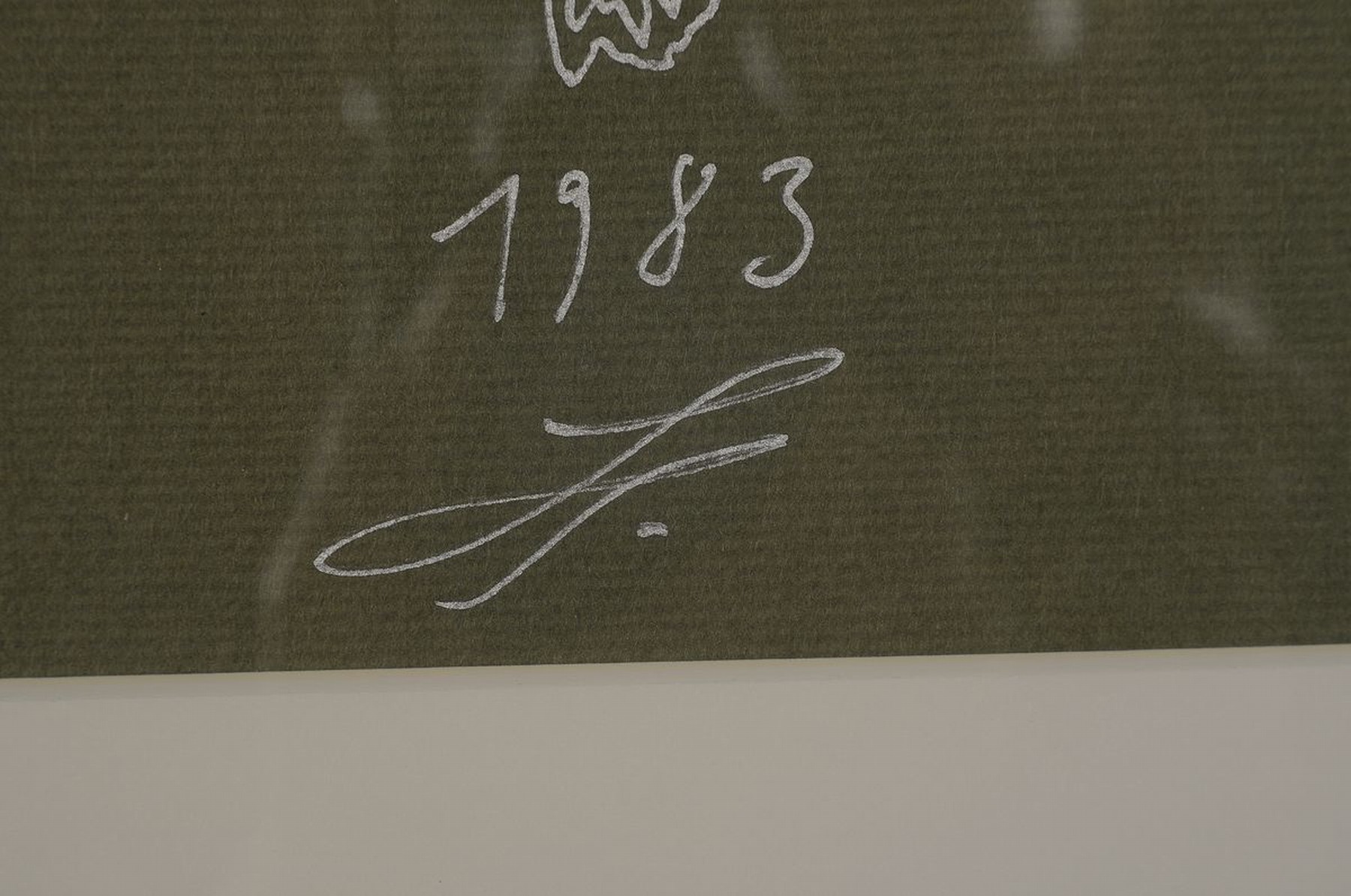 Detail a: Horst Janssen, 1929 - 1995, Totenkopf-Zeichnung mit Silberstift auf dickem Karton, "nihil ut umbra", oben monogrammiert, dat. 1983, 26 x 16 ...