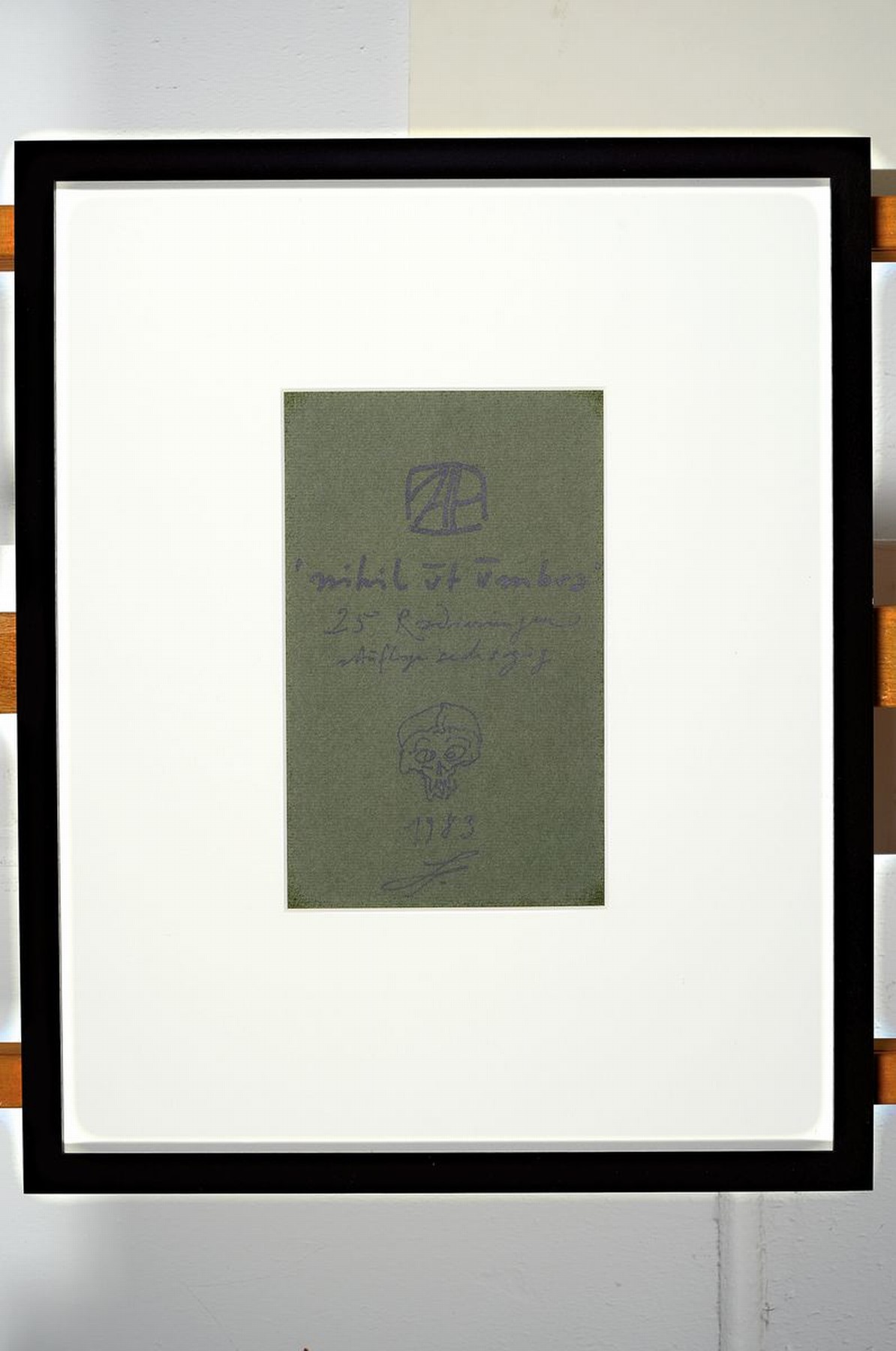 Detail k: Horst Janssen, 1929 - 1995, Totenkopf-Zeichnung mit Silberstift auf dickem Karton, "nihil ut umbra", oben monogrammiert, dat. 1983, 26 x 16 ...